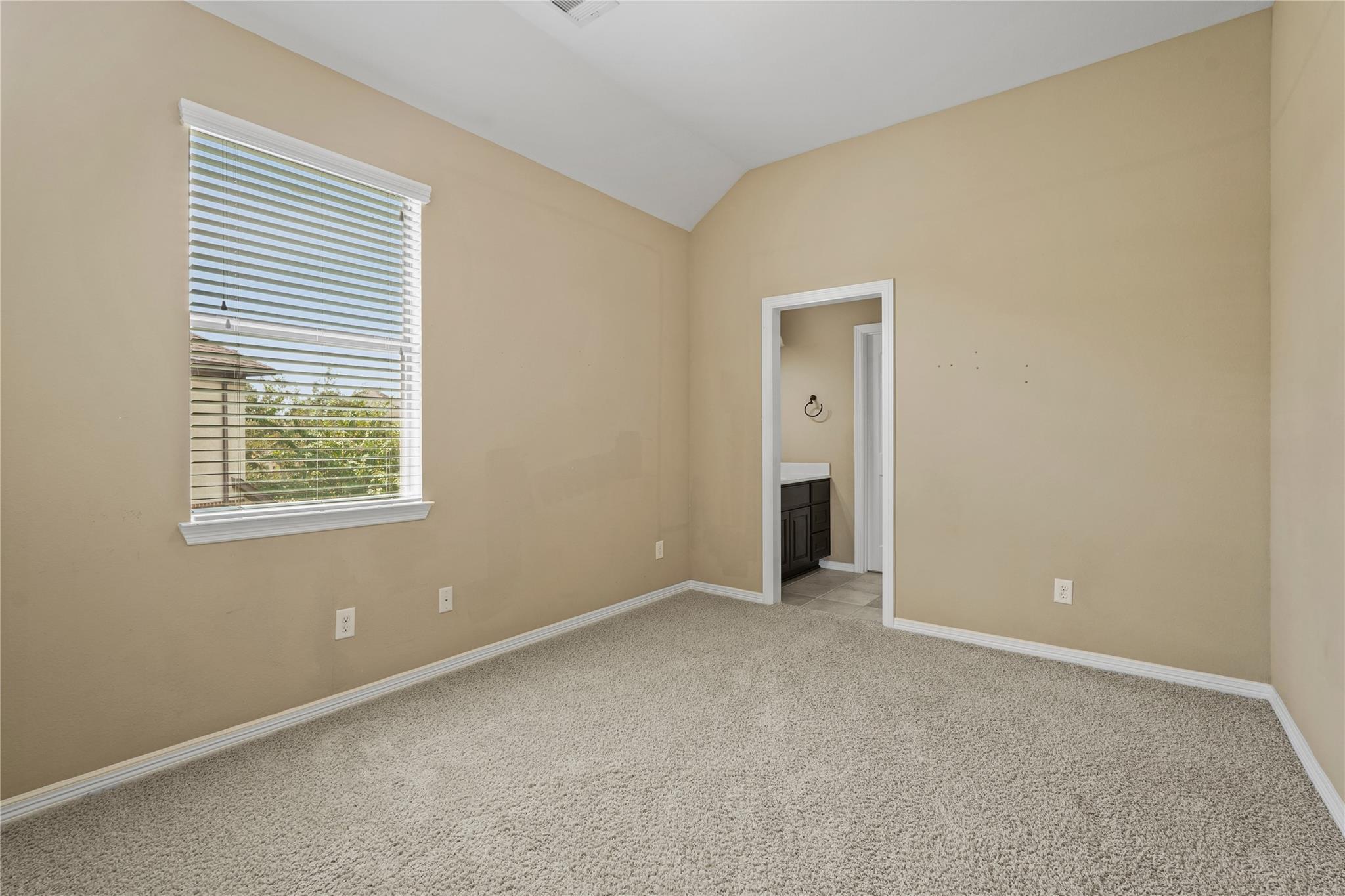 2515 Sentry Oak Way