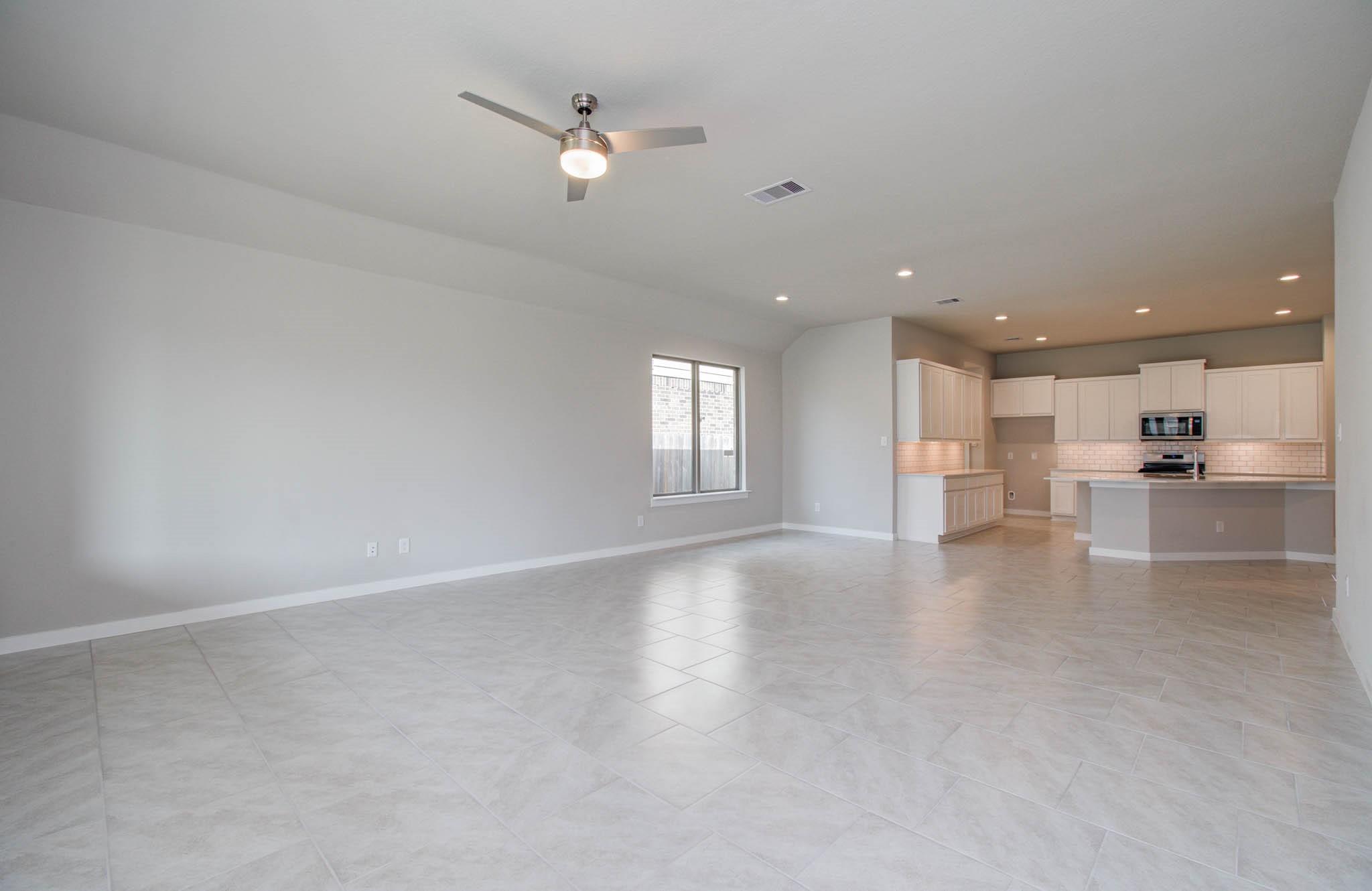 28511 Eli Eagle Street