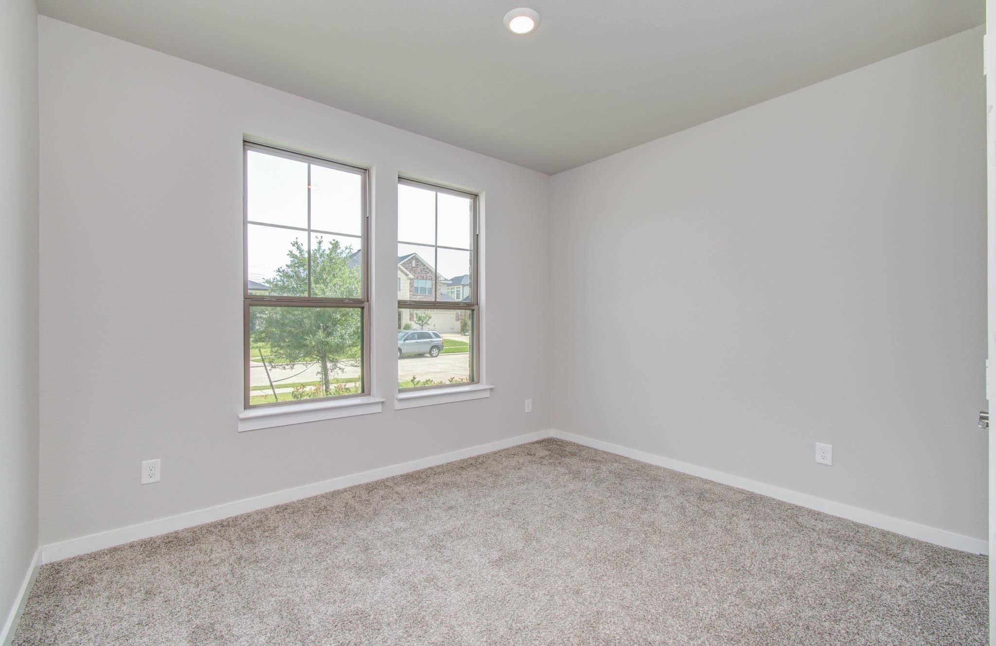 28511 Eli Eagle Street