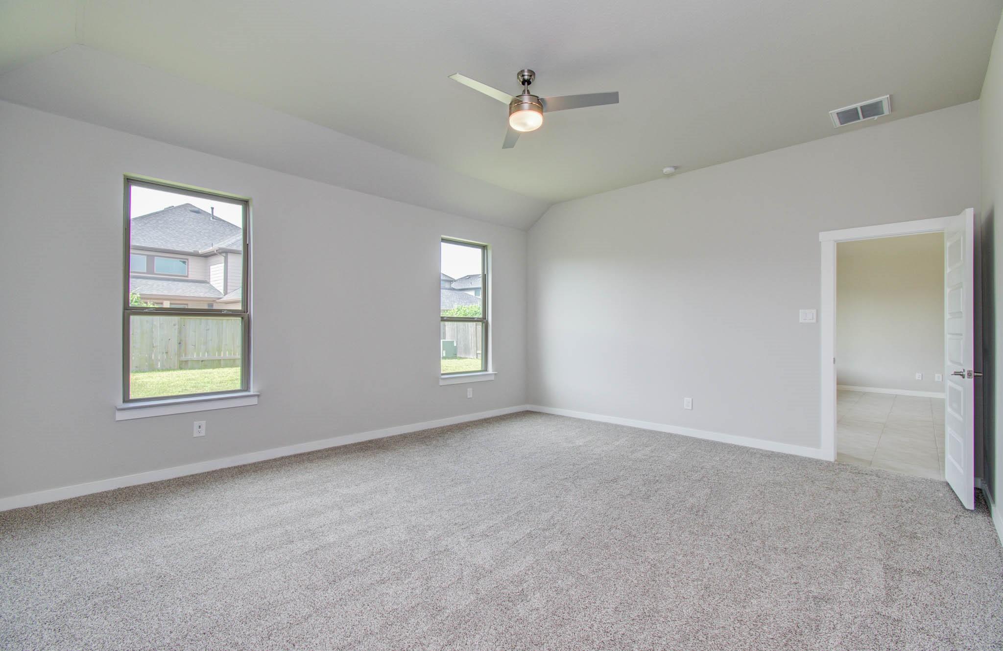 28511 Eli Eagle Street