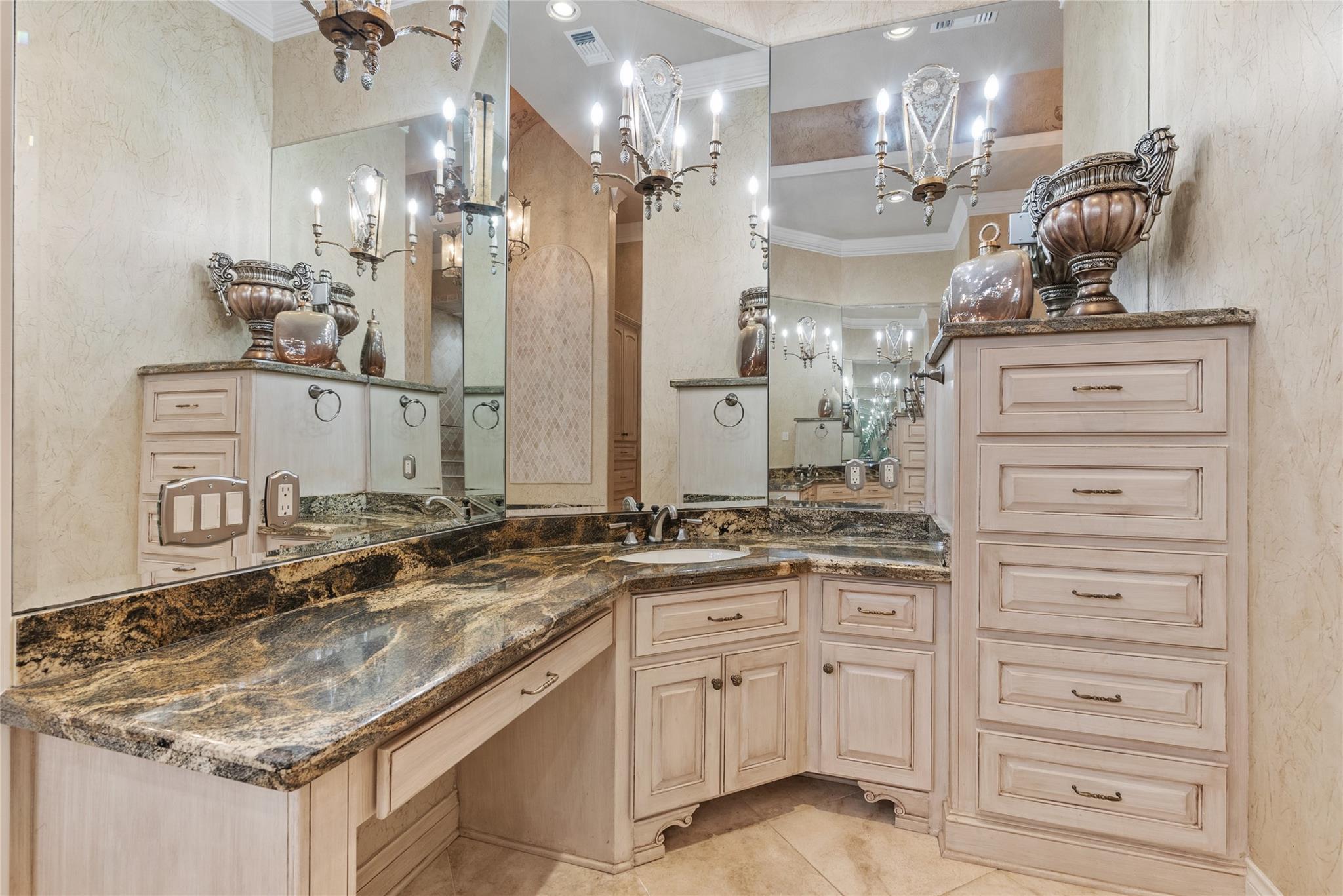 15611 Oyster Cove Drive