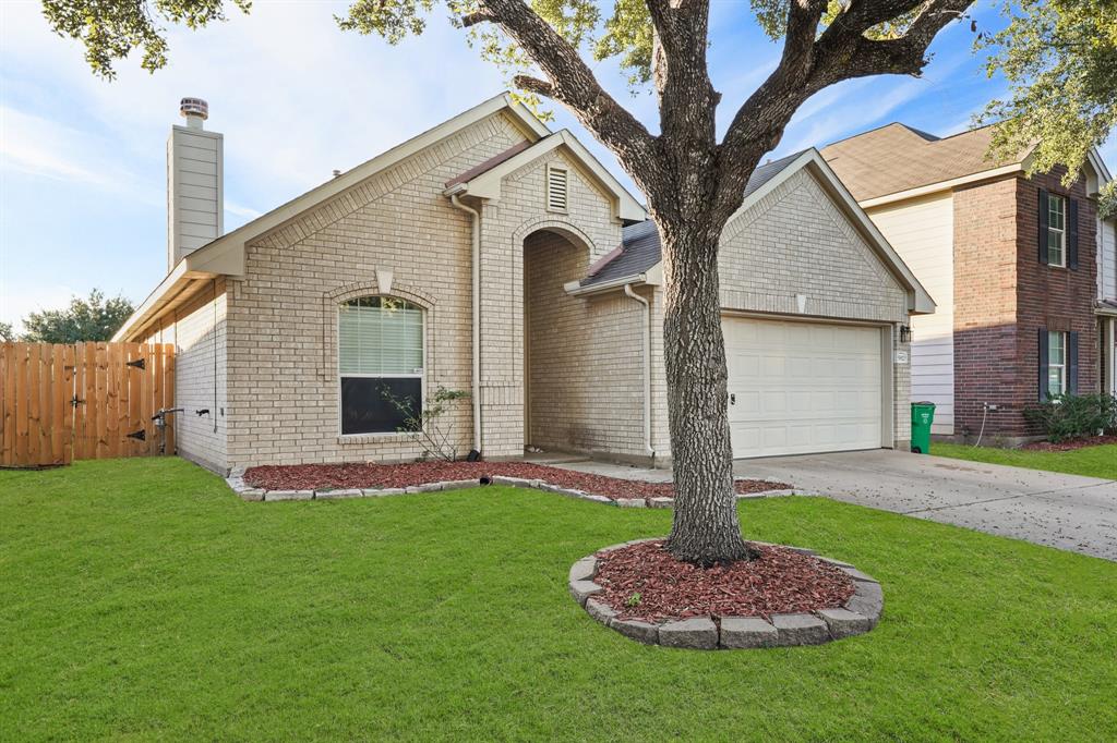5823 Creektrace Lane