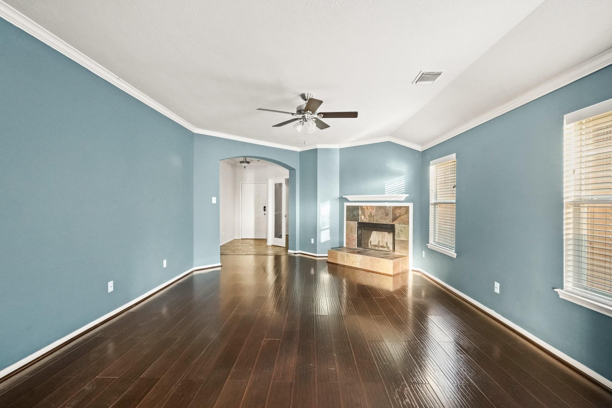 5823 Creektrace Lane