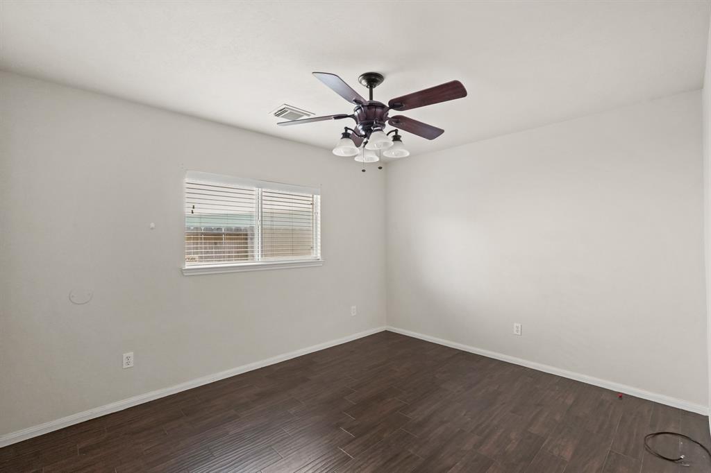 5823 Creektrace Lane