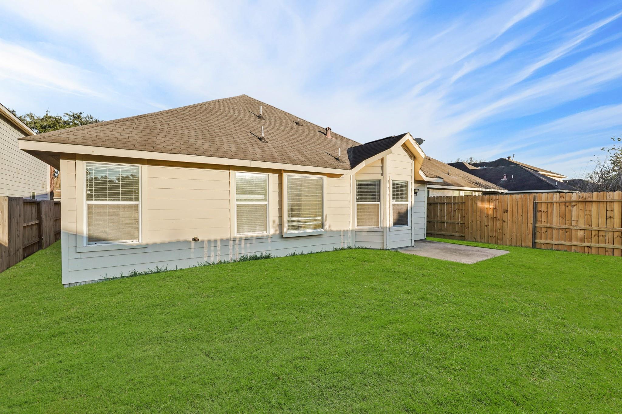 5823 Creektrace Lane