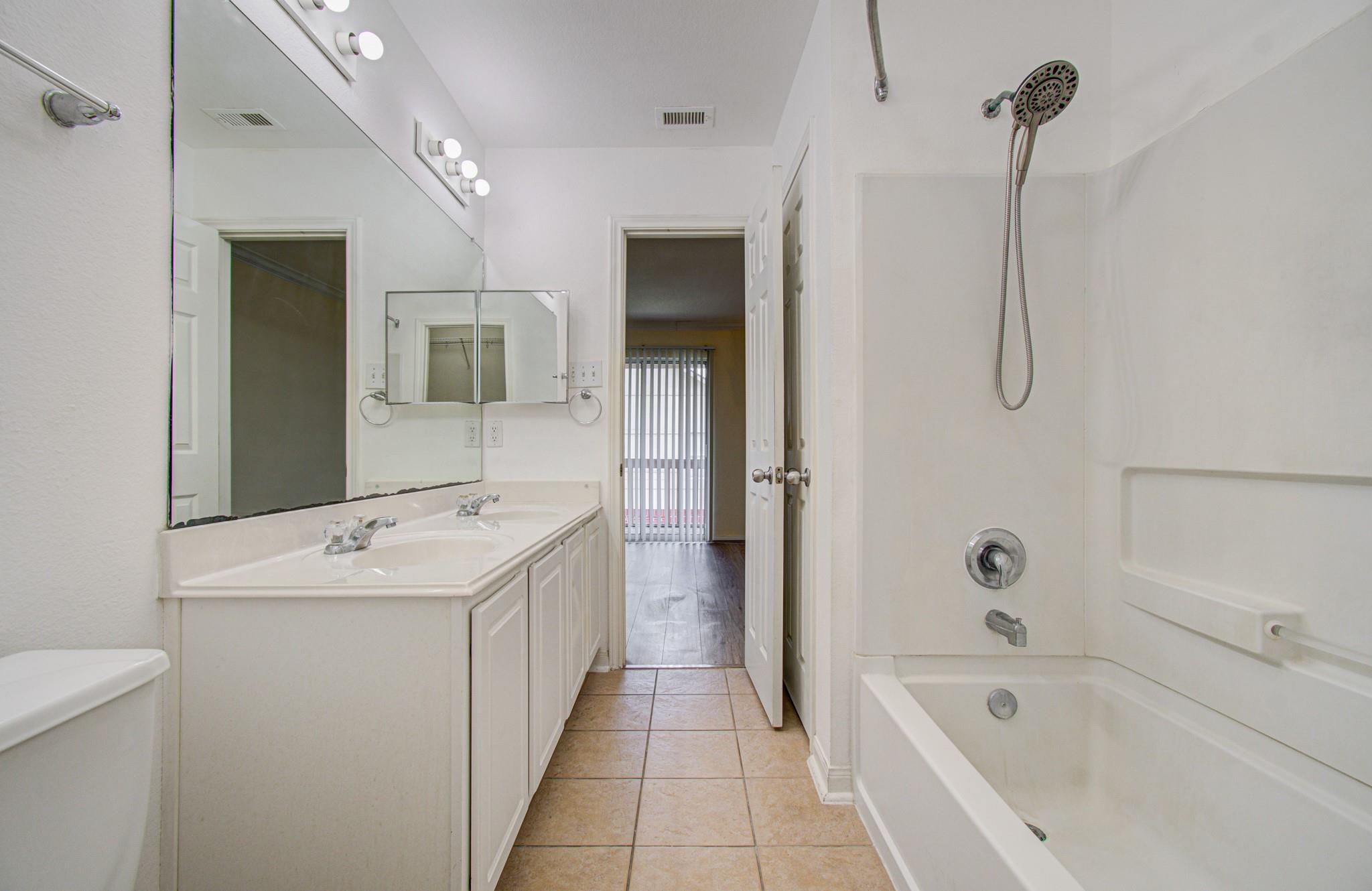3815 Shire Valley Drive