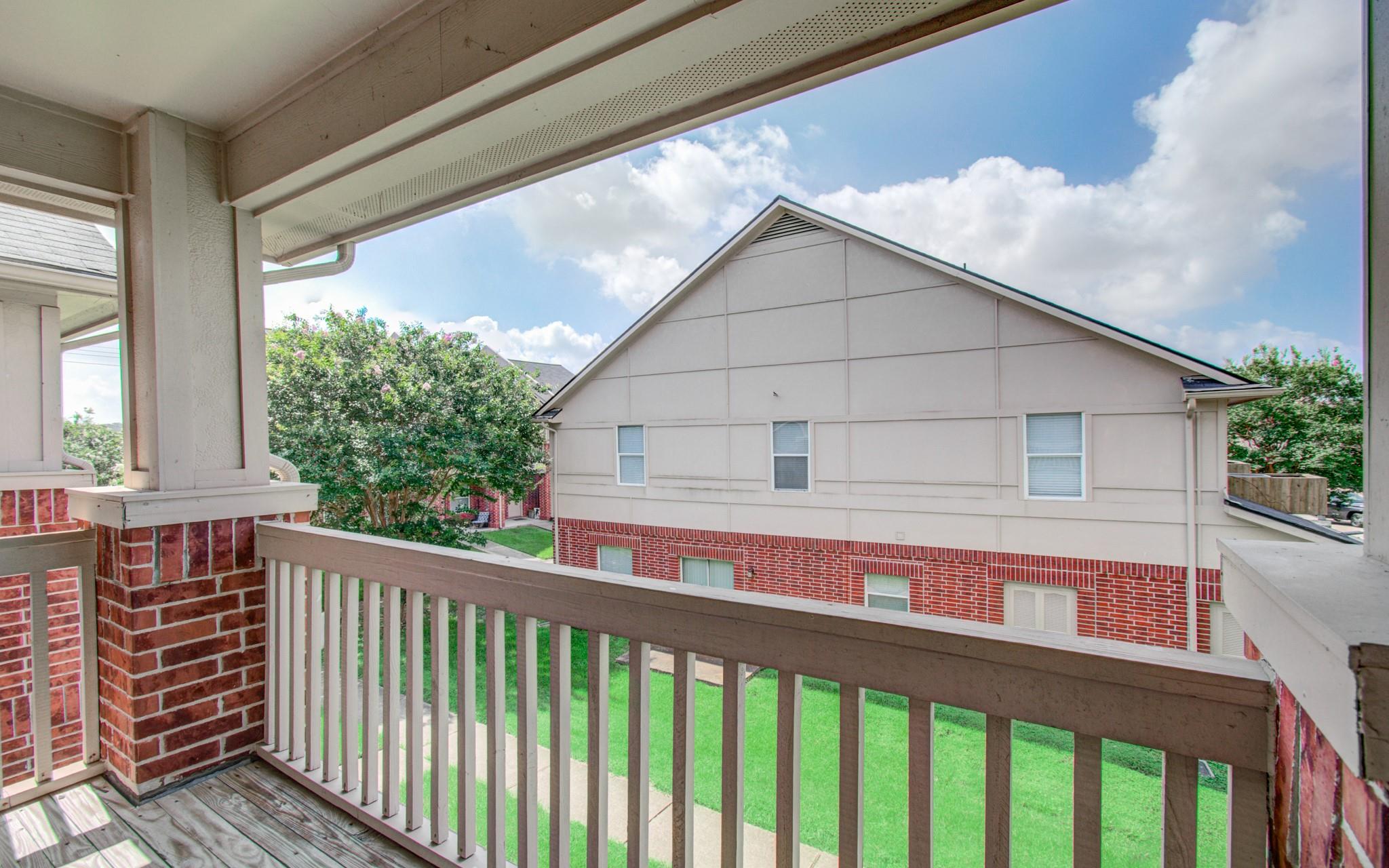 3815 Shire Valley Drive