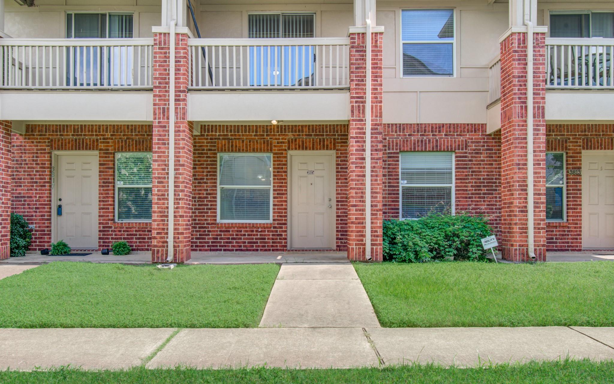 3815 Shire Valley Drive