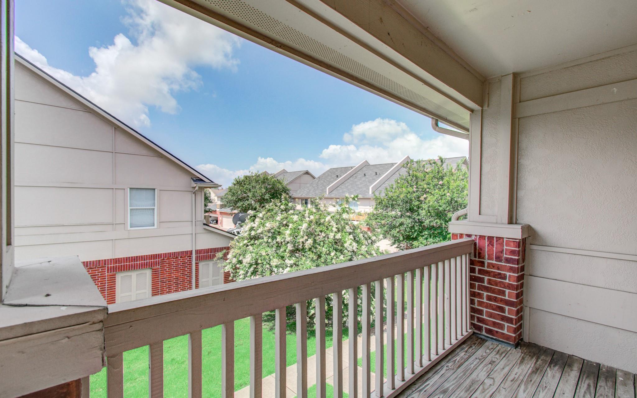 3815 Shire Valley Drive