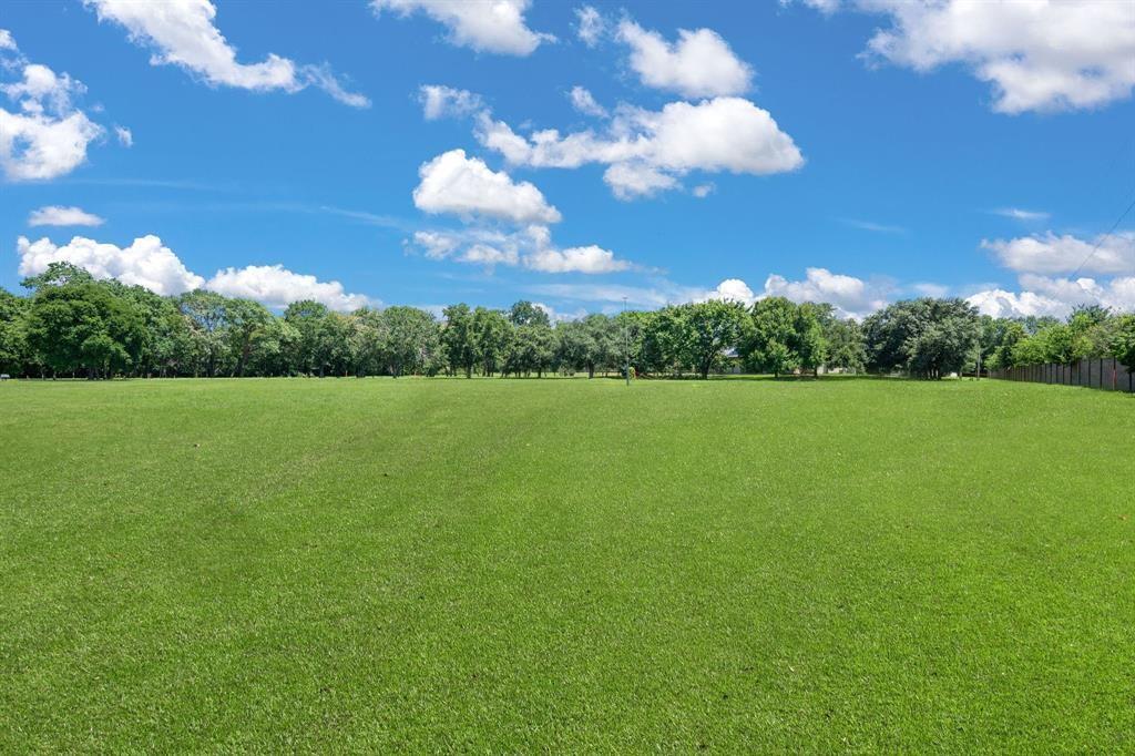 7007 Meadowview Estates Court