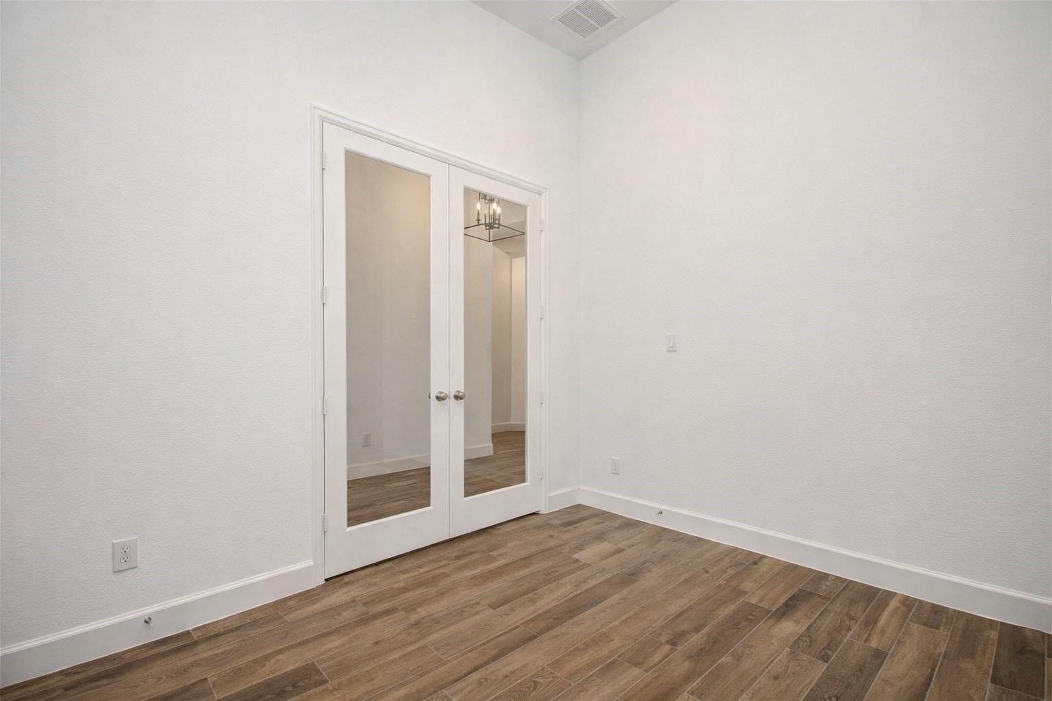 3011 Harbor Spring Way