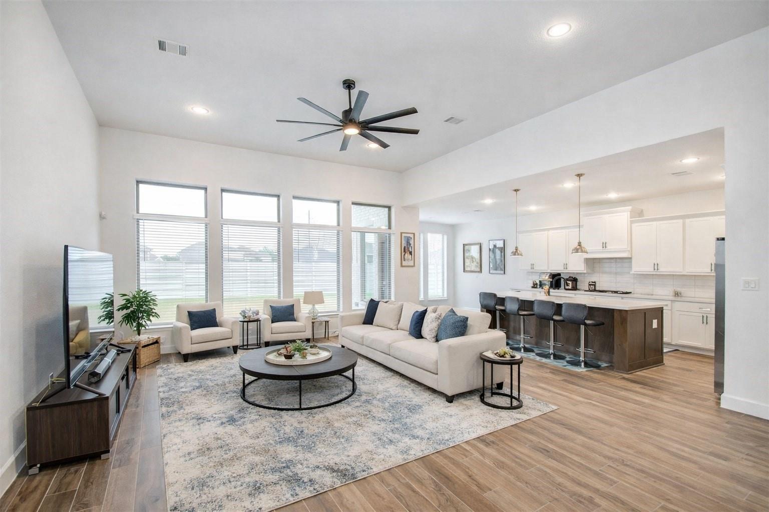 3011 Harbor Spring Way