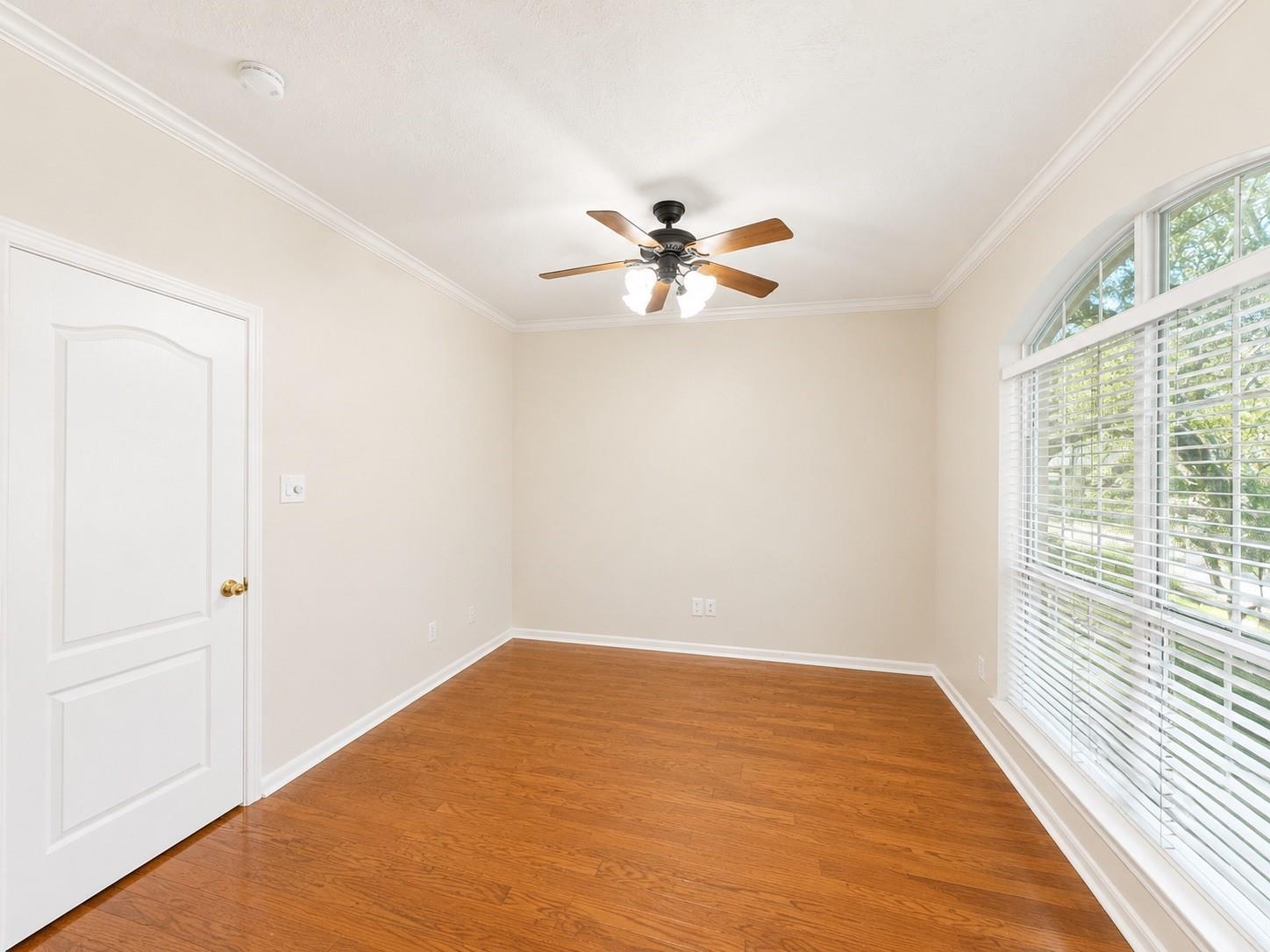 223 Wild Oak Run