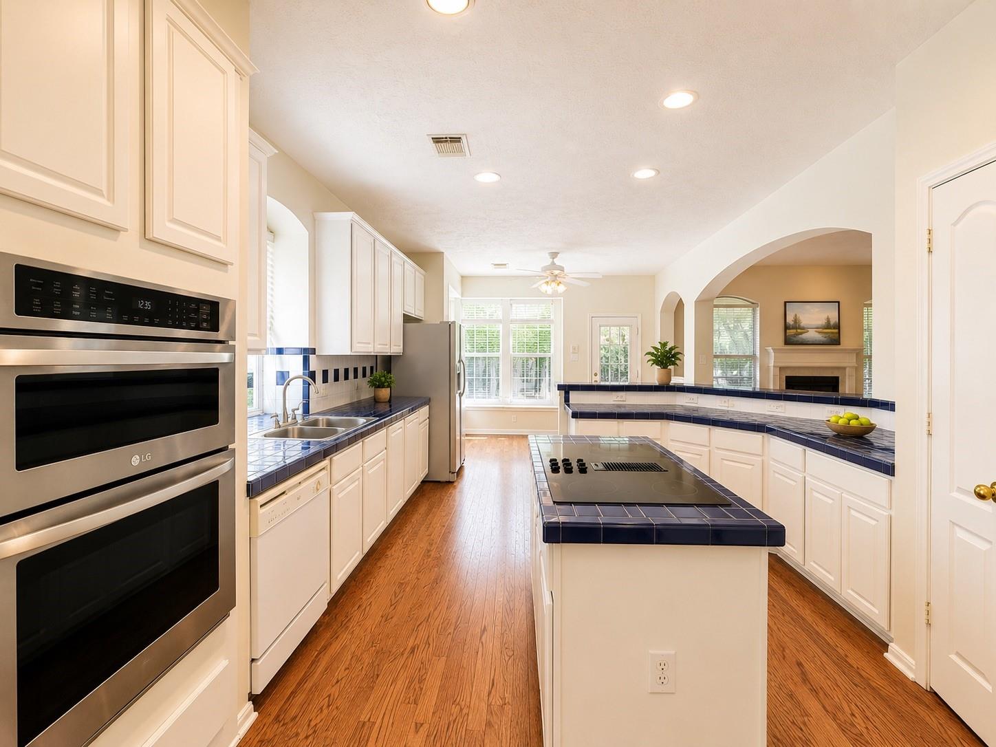 223 Wild Oak Run