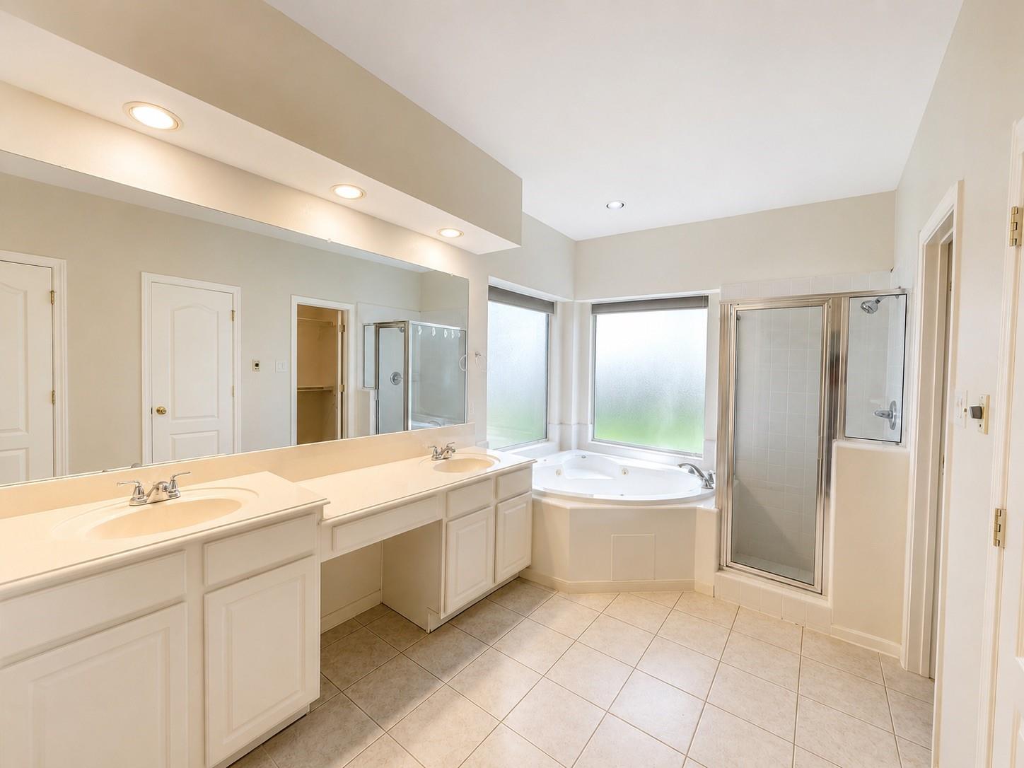 223 Wild Oak Run