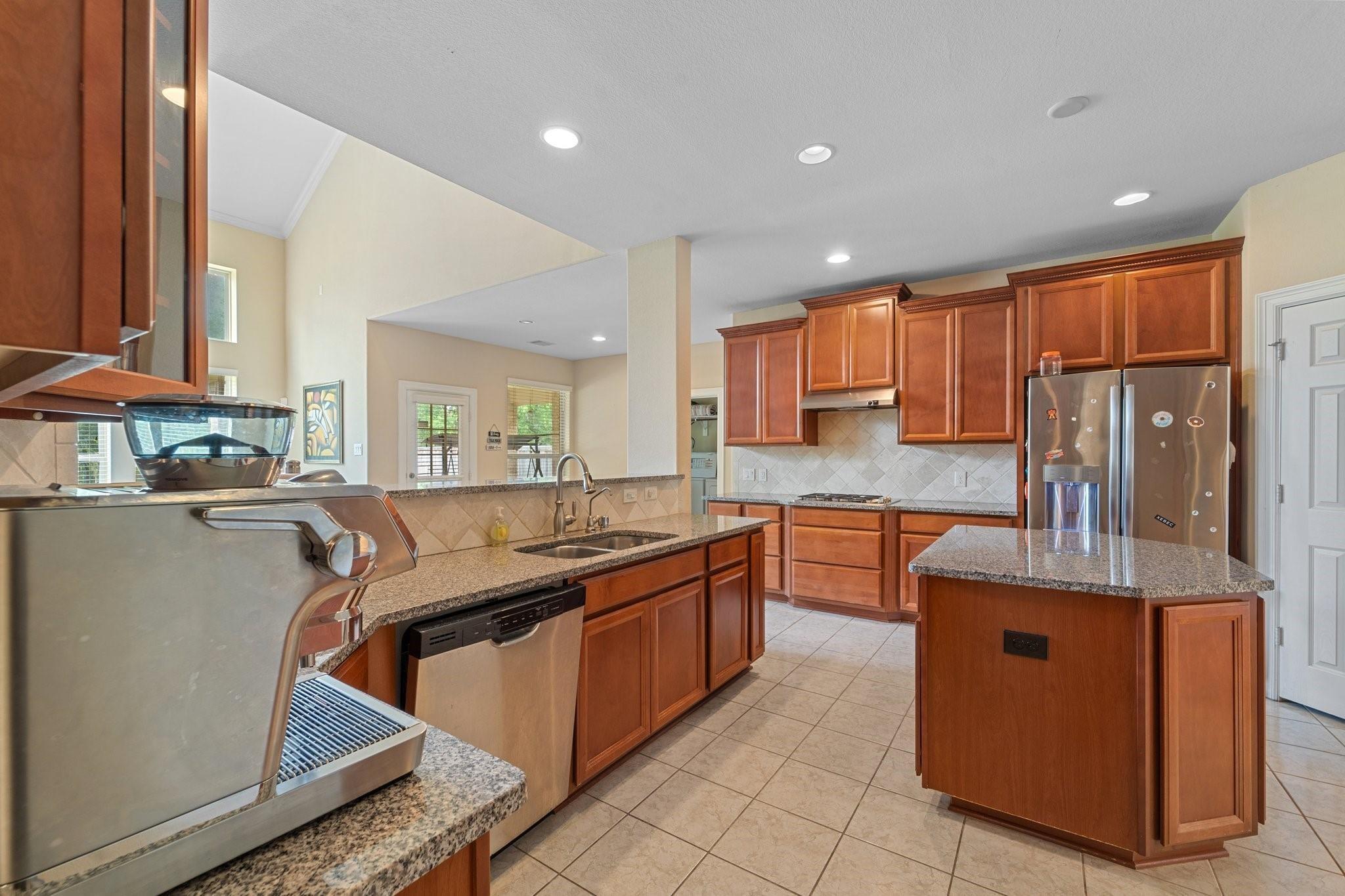 5515 Mangrove Creek Lane