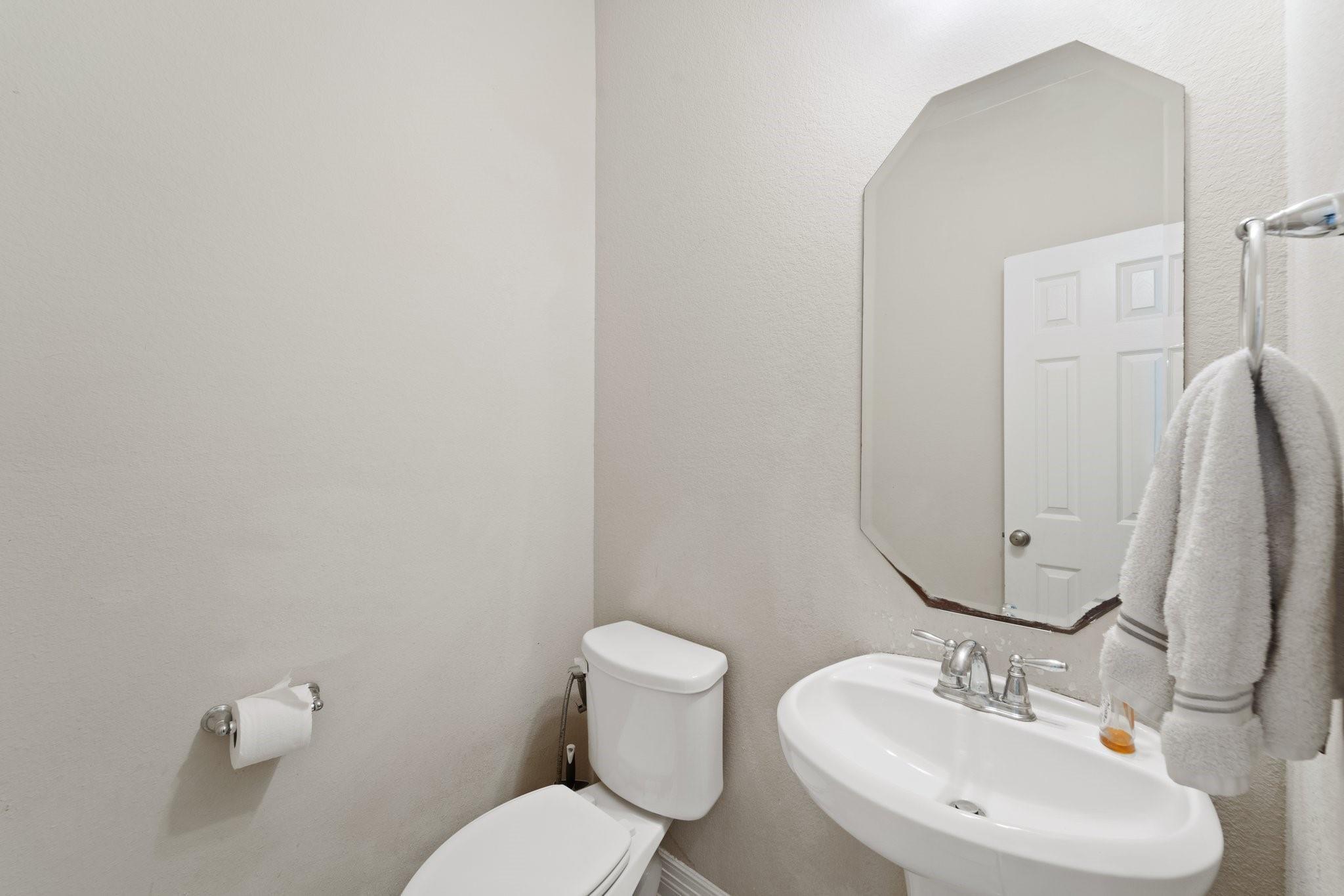 5515 Mangrove Creek Lane