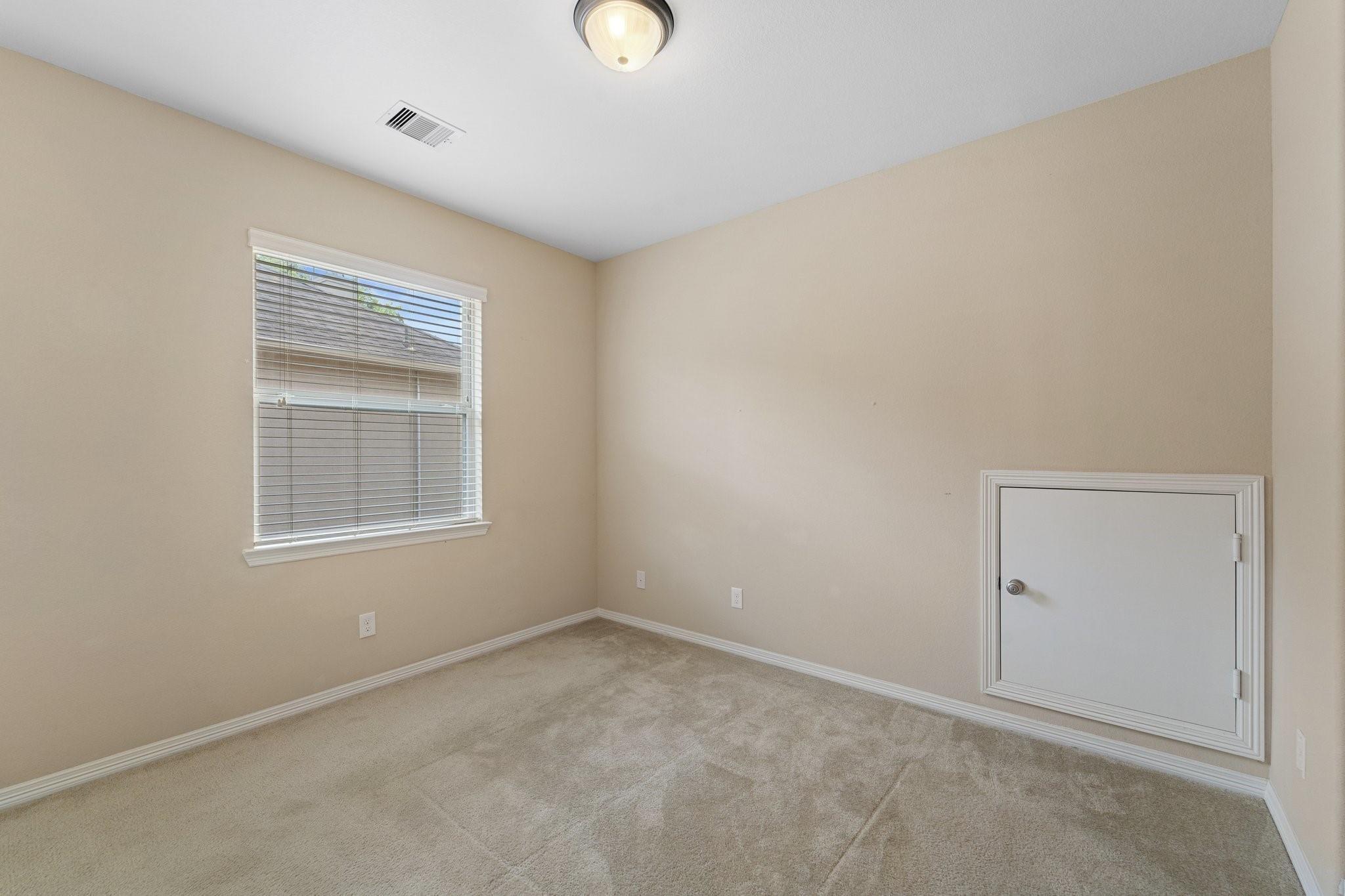 5515 Mangrove Creek Lane