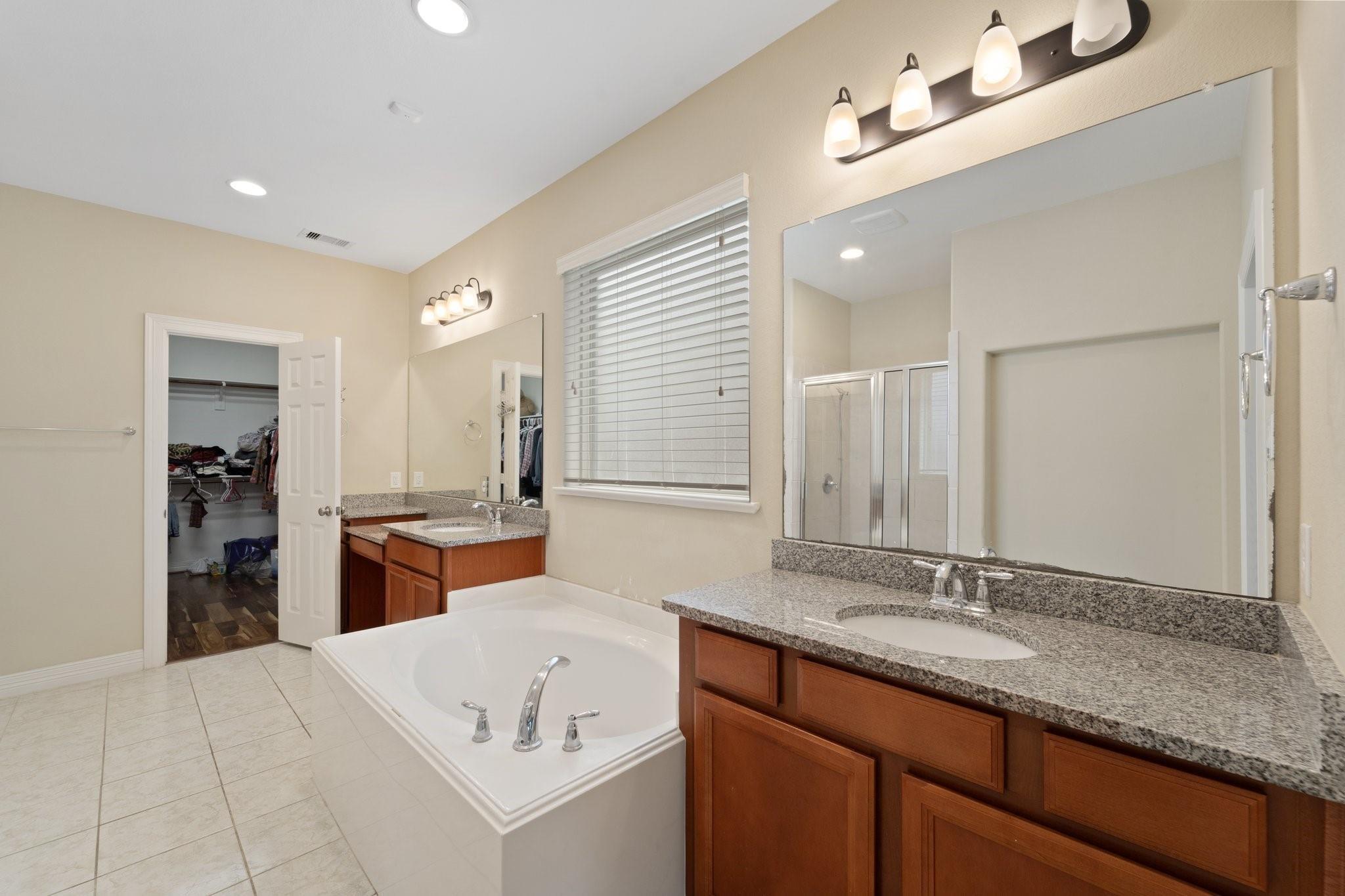 5515 Mangrove Creek Lane