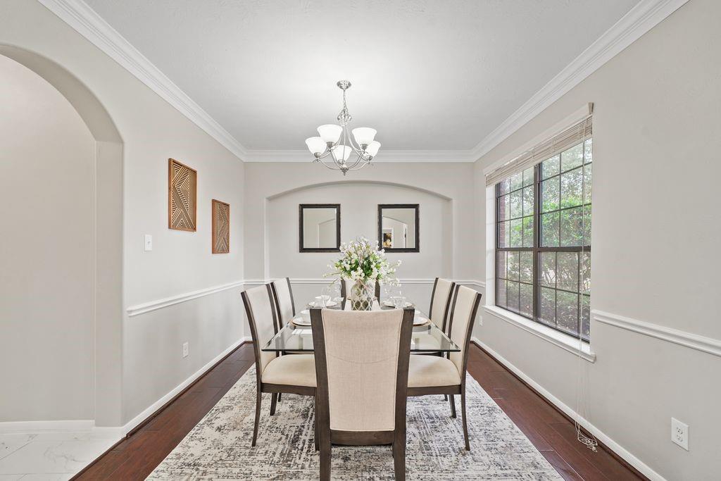 714 Coggins Point Way