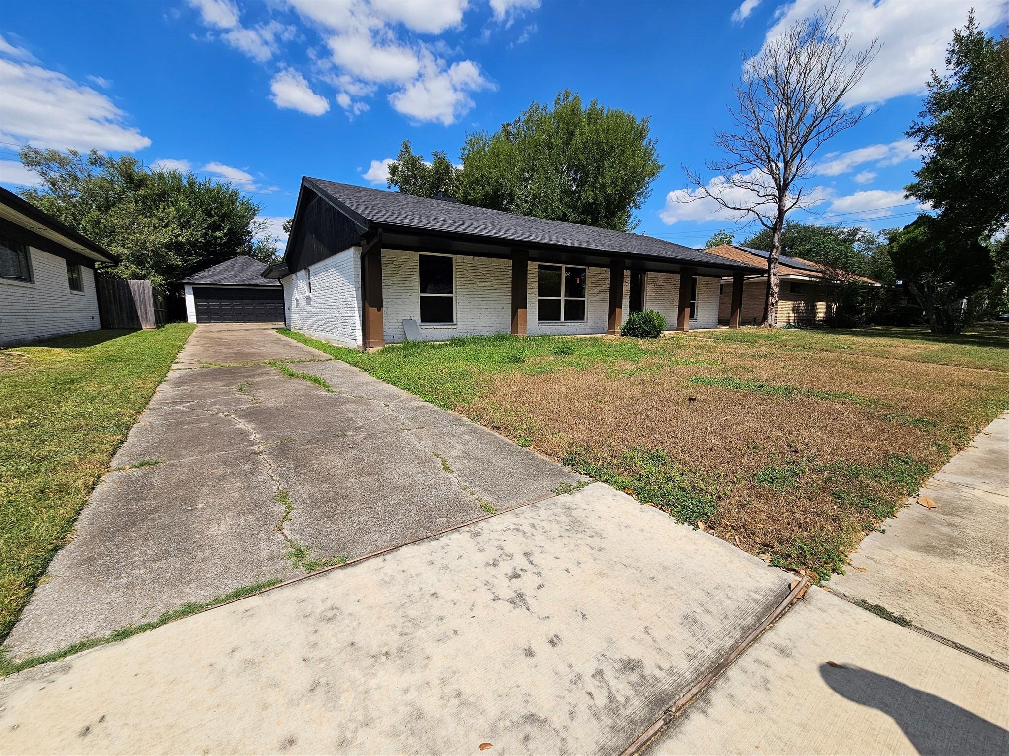 5706 Rutherglenn Drive