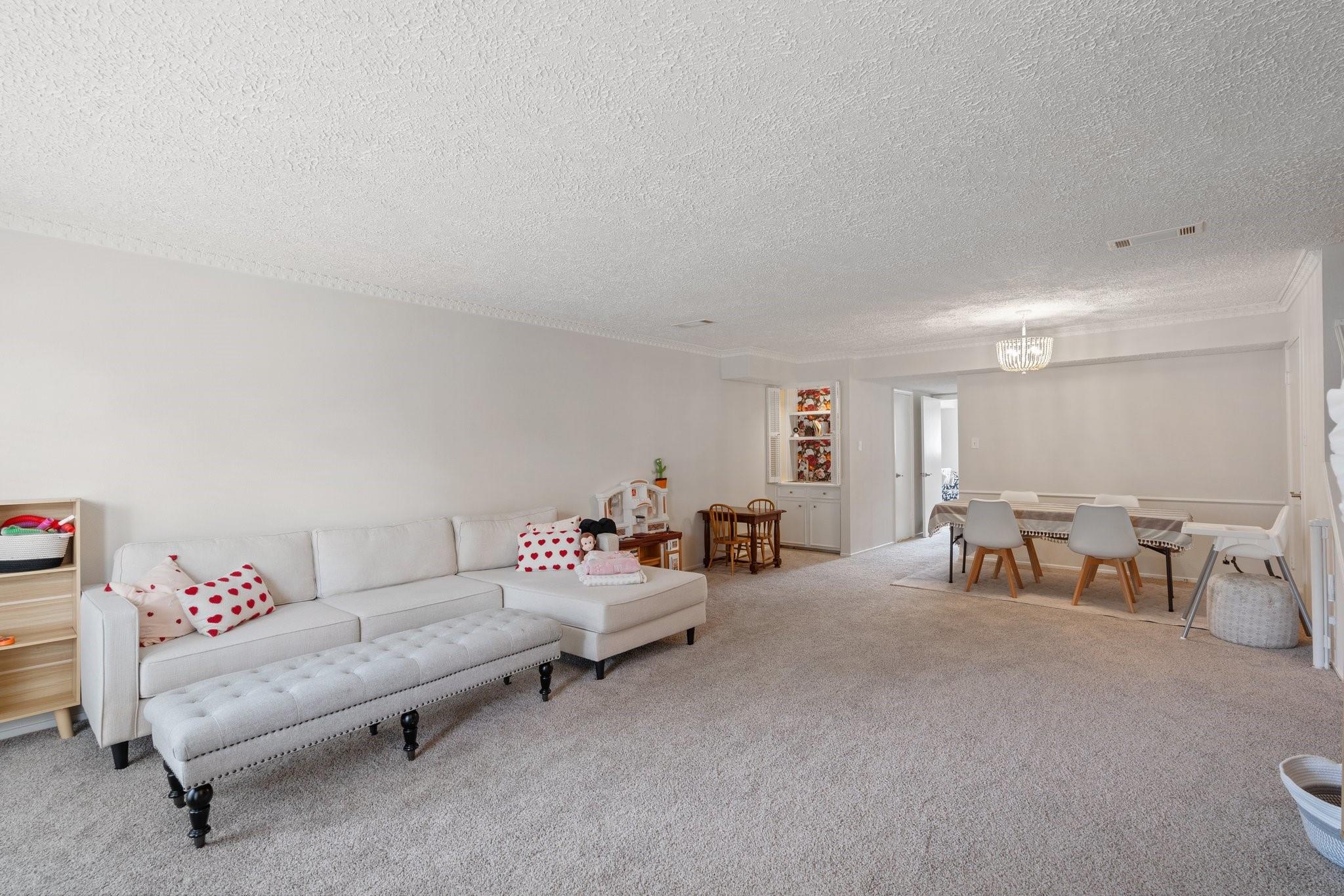 443 N Post Oak Lane # 443