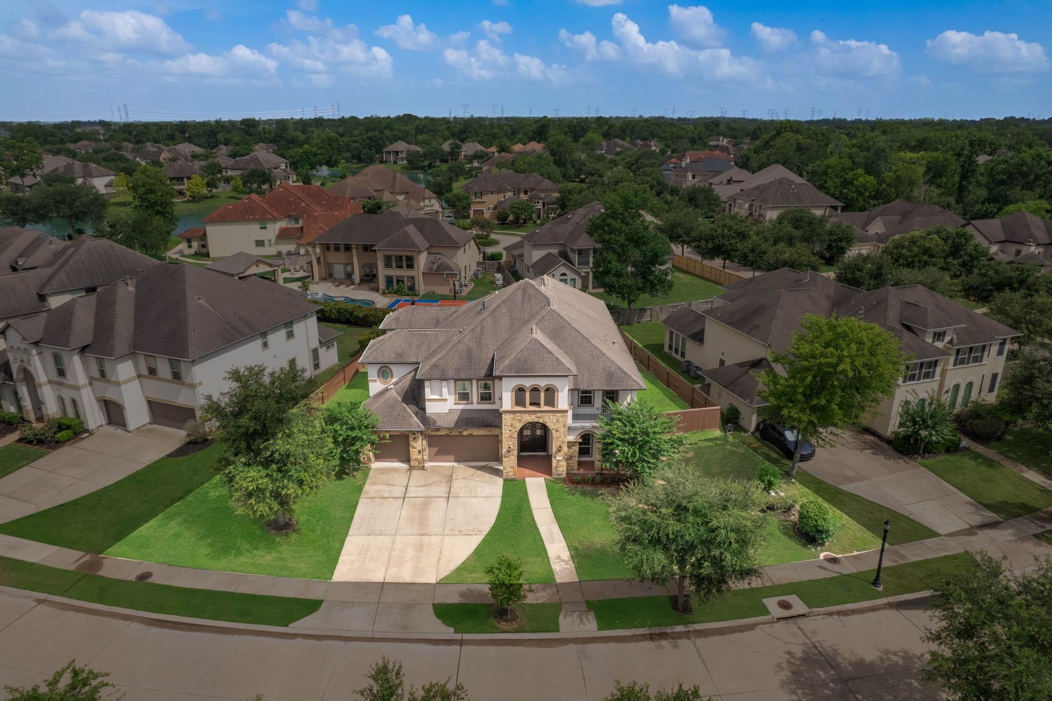 5719 Avon Landing Lane