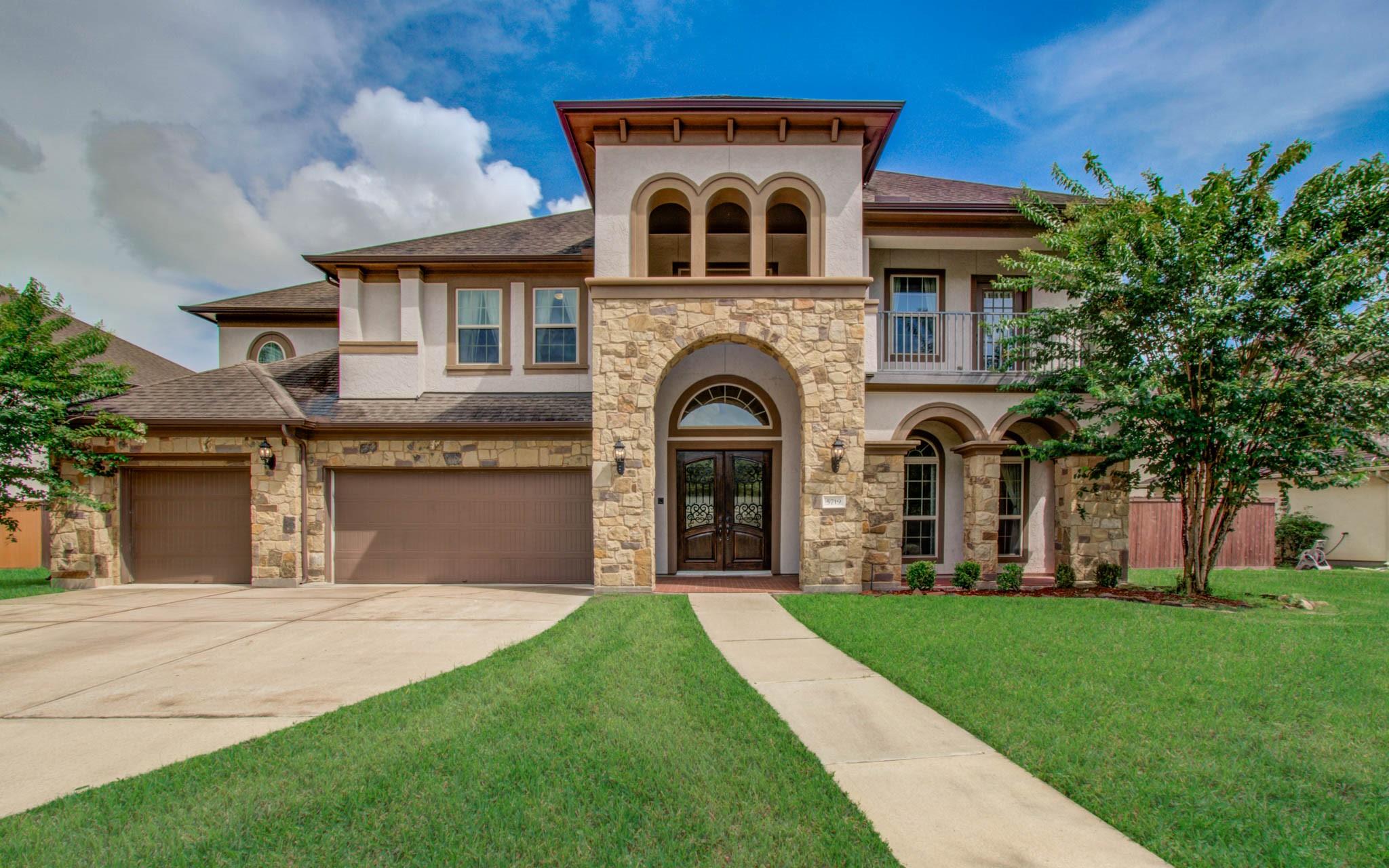 5719 Avon Landing Lane