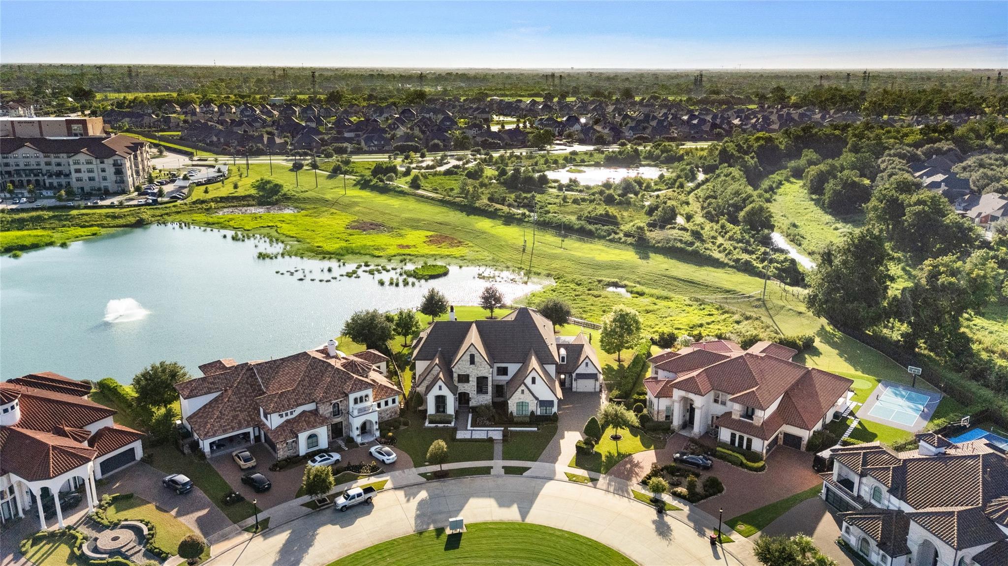 6 Enclave Manor Drive
