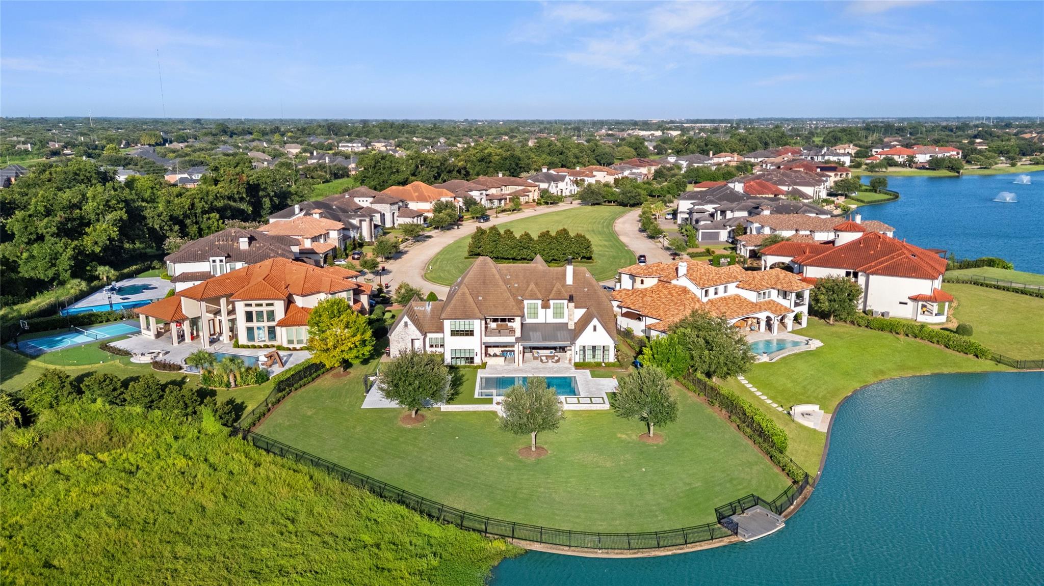 6 Enclave Manor Drive