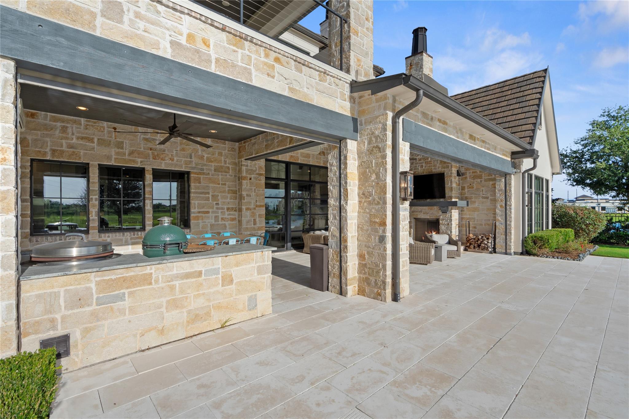 6 Enclave Manor Drive