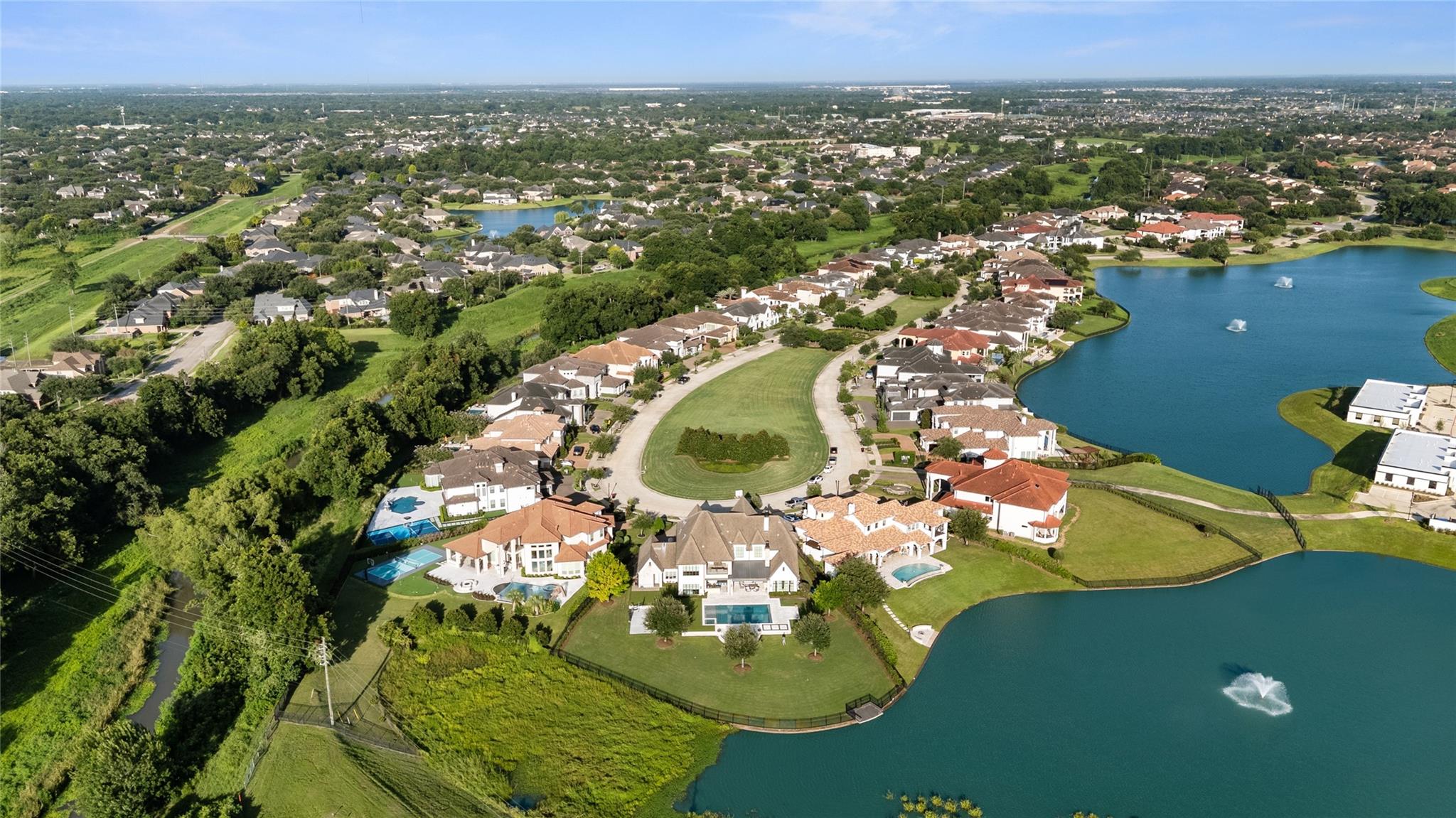 6 Enclave Manor Drive