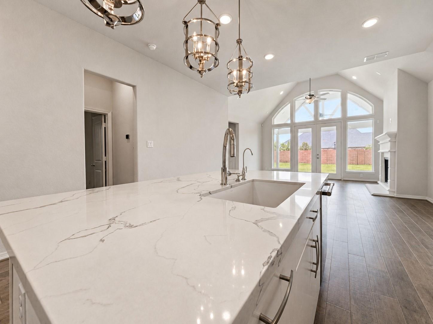 2414 Manor Valley Lane