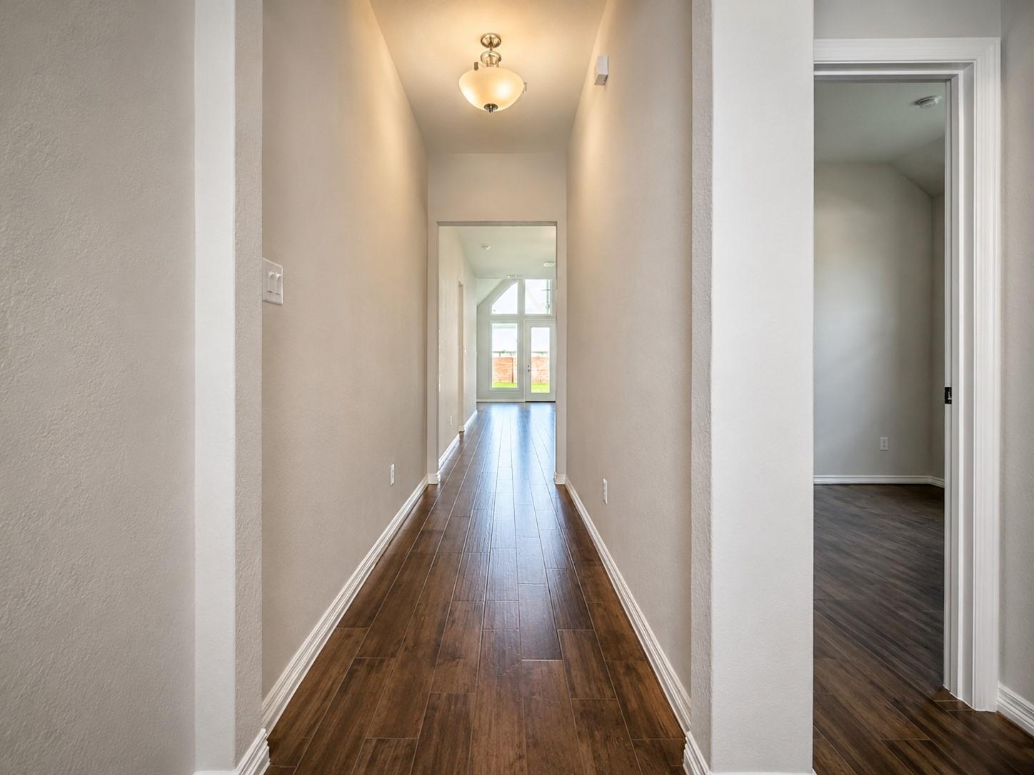 2414 Manor Valley Lane