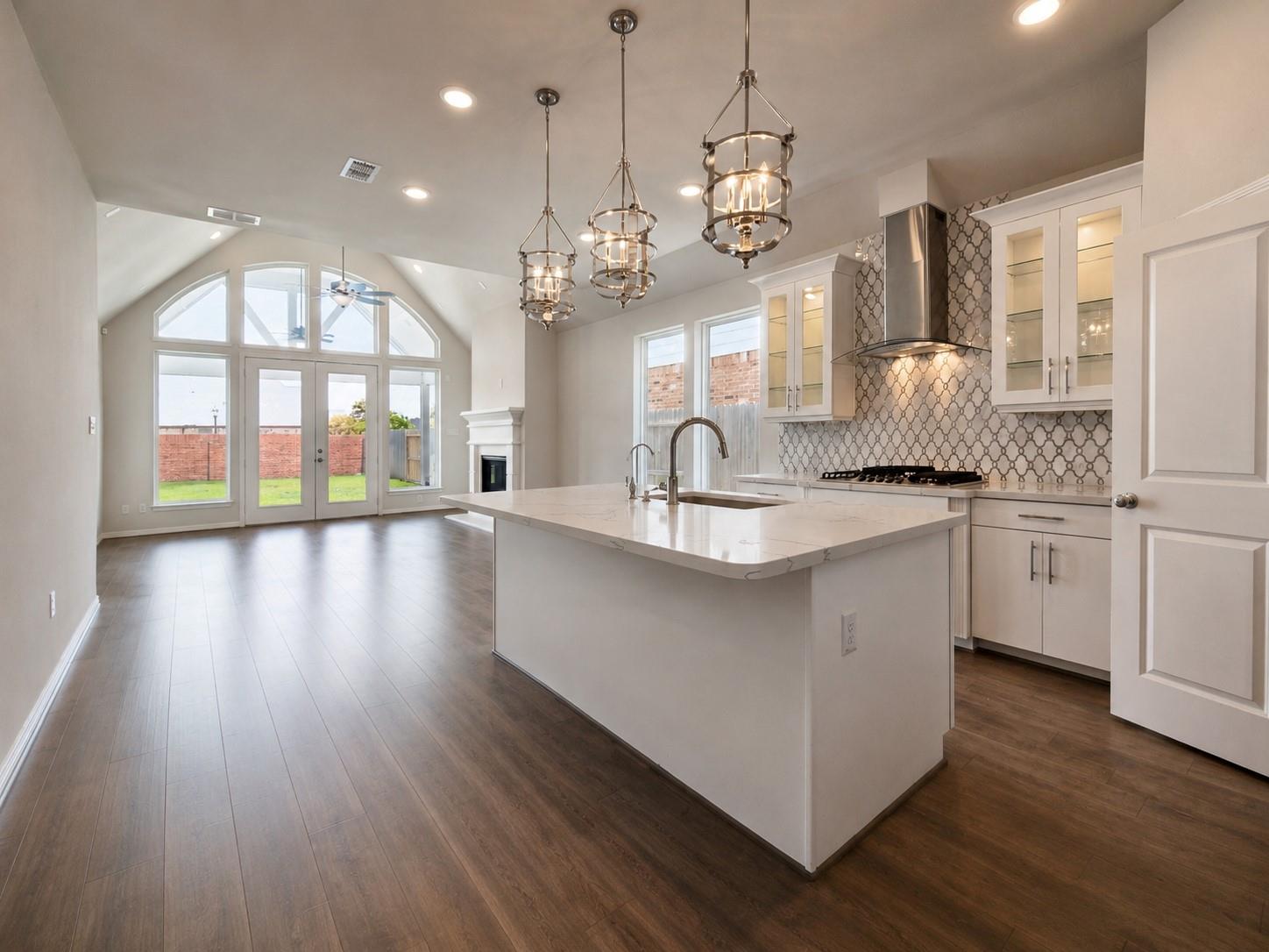 2414 Manor Valley Lane