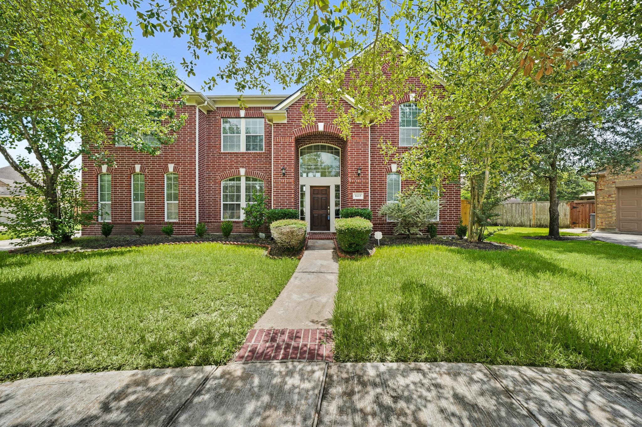 1615 Crystal Meadow Place