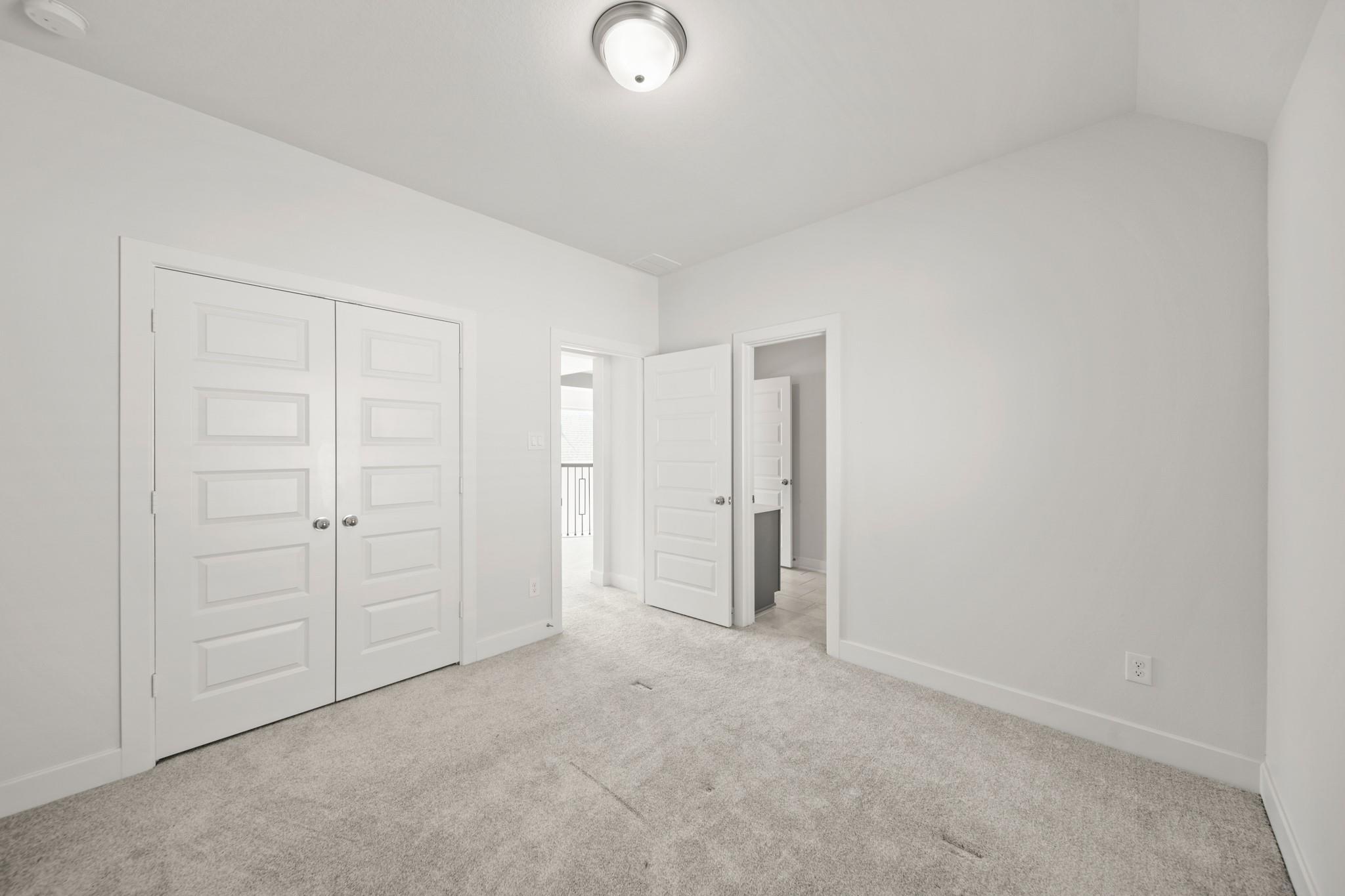 6014 Bristol Spur Lane