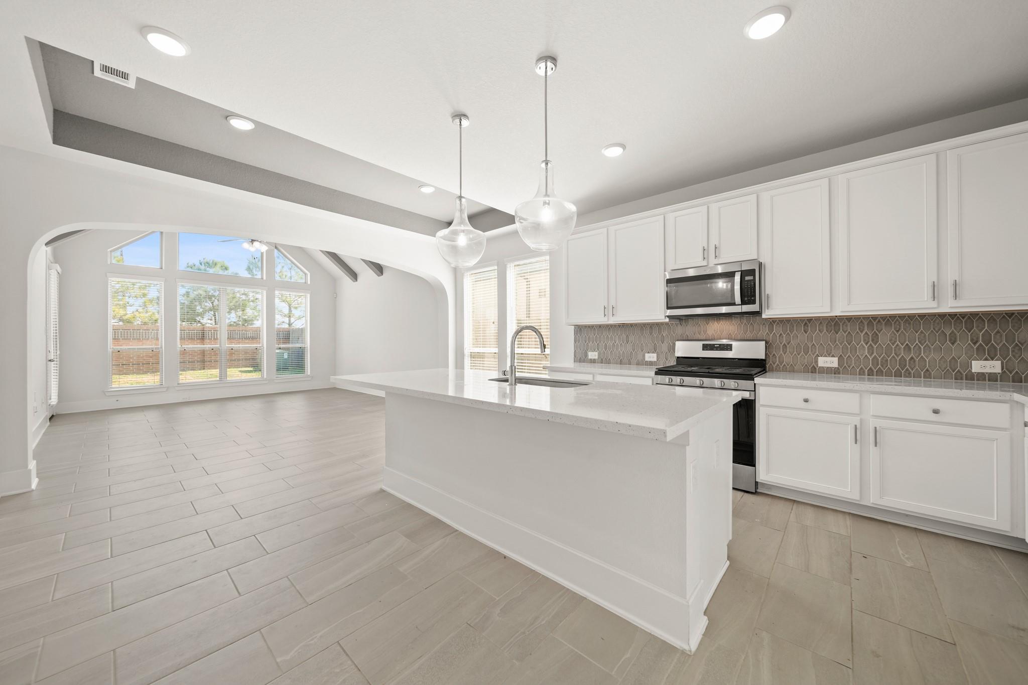 6014 Bristol Spur Lane