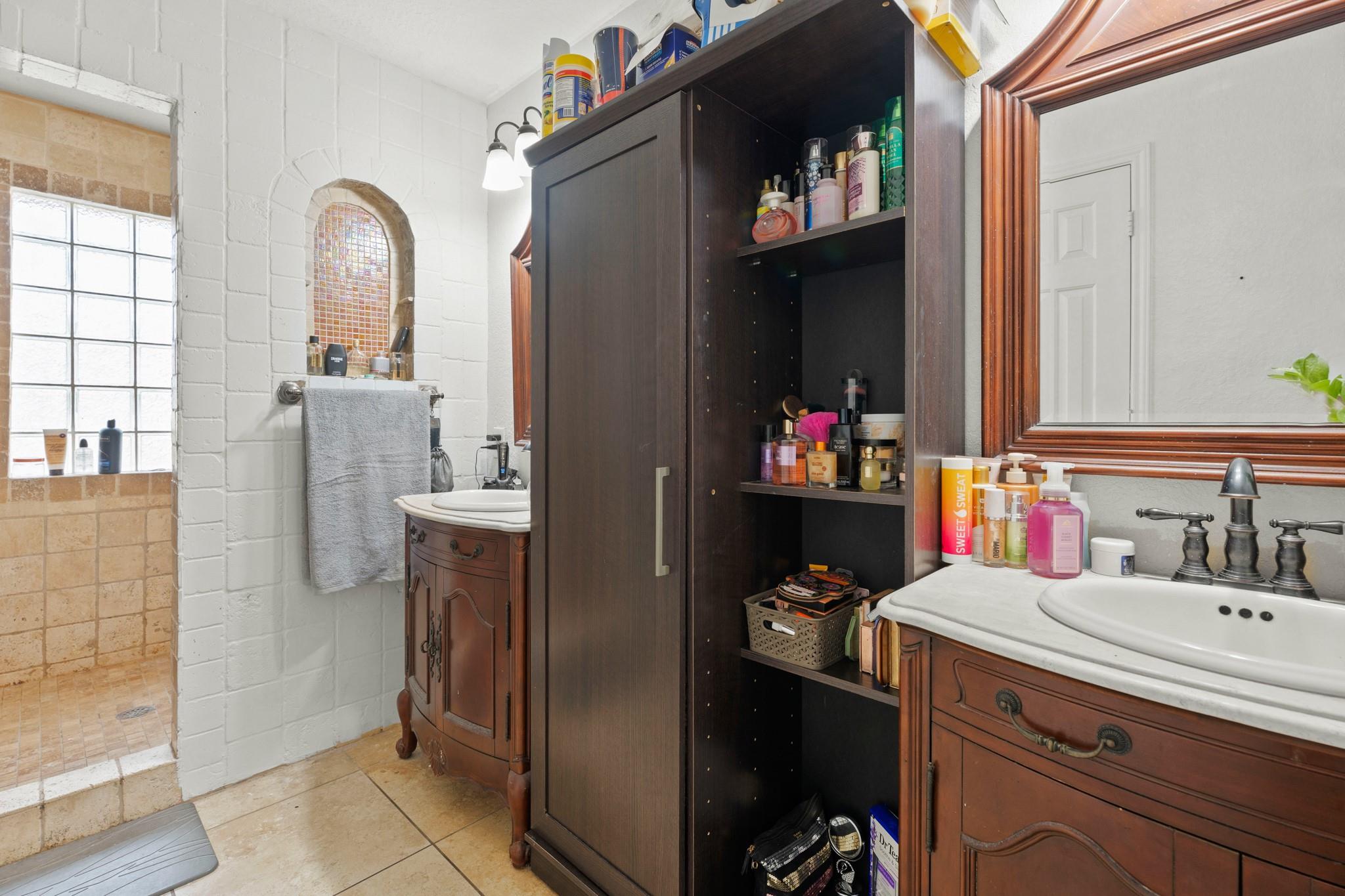405 Spencer Landing W