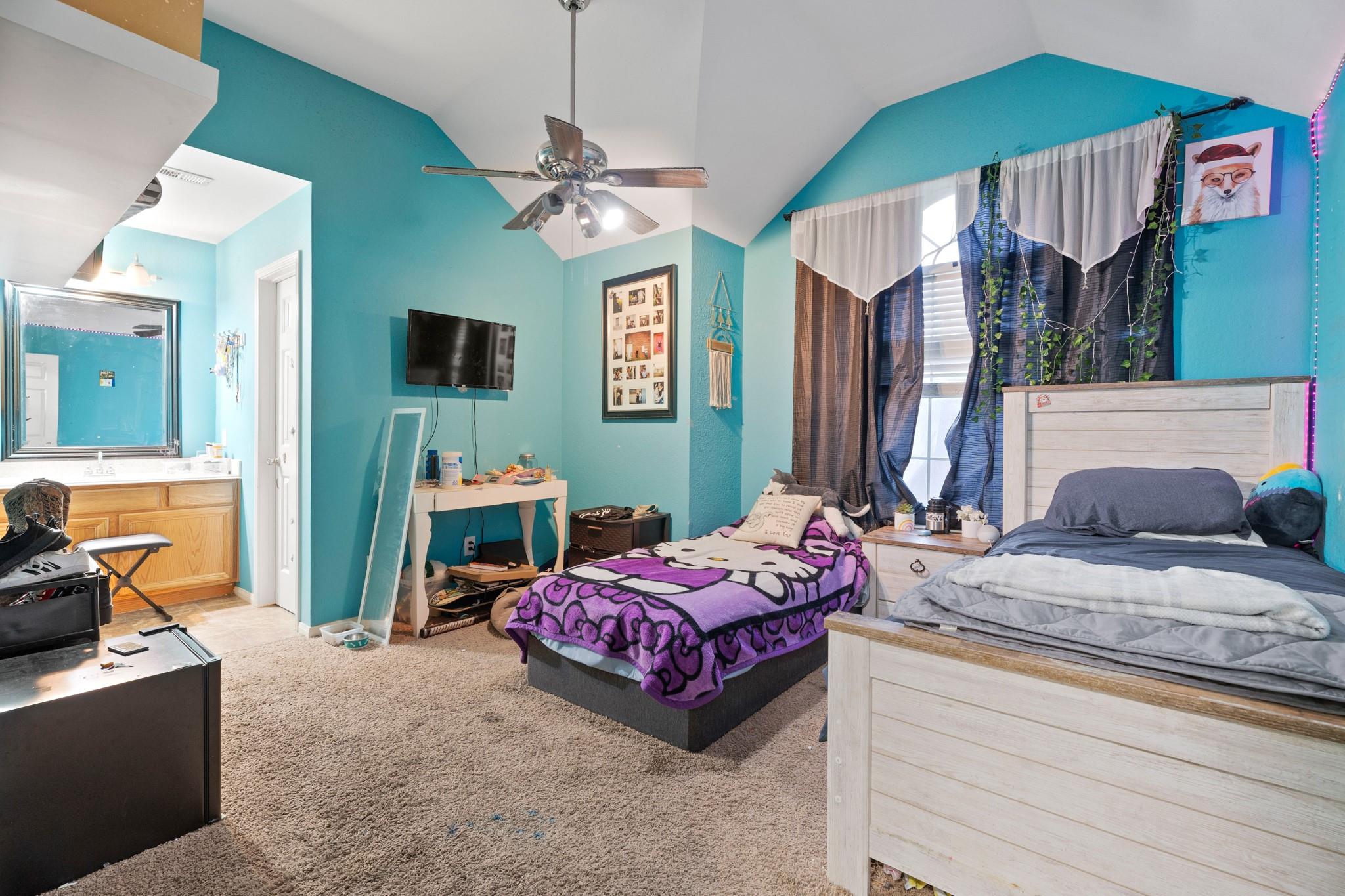 405 Spencer Landing W