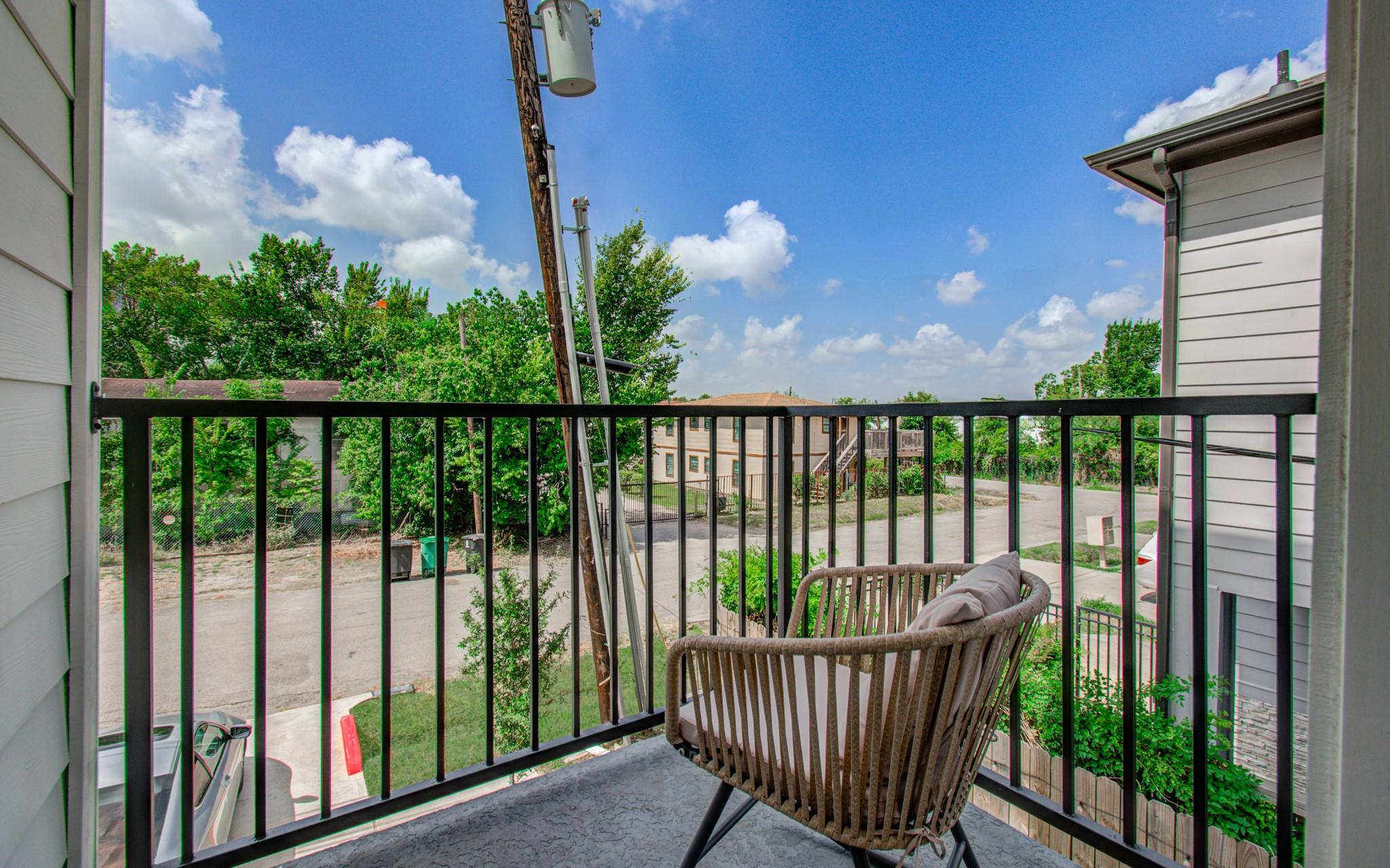 3311 Daphne Street