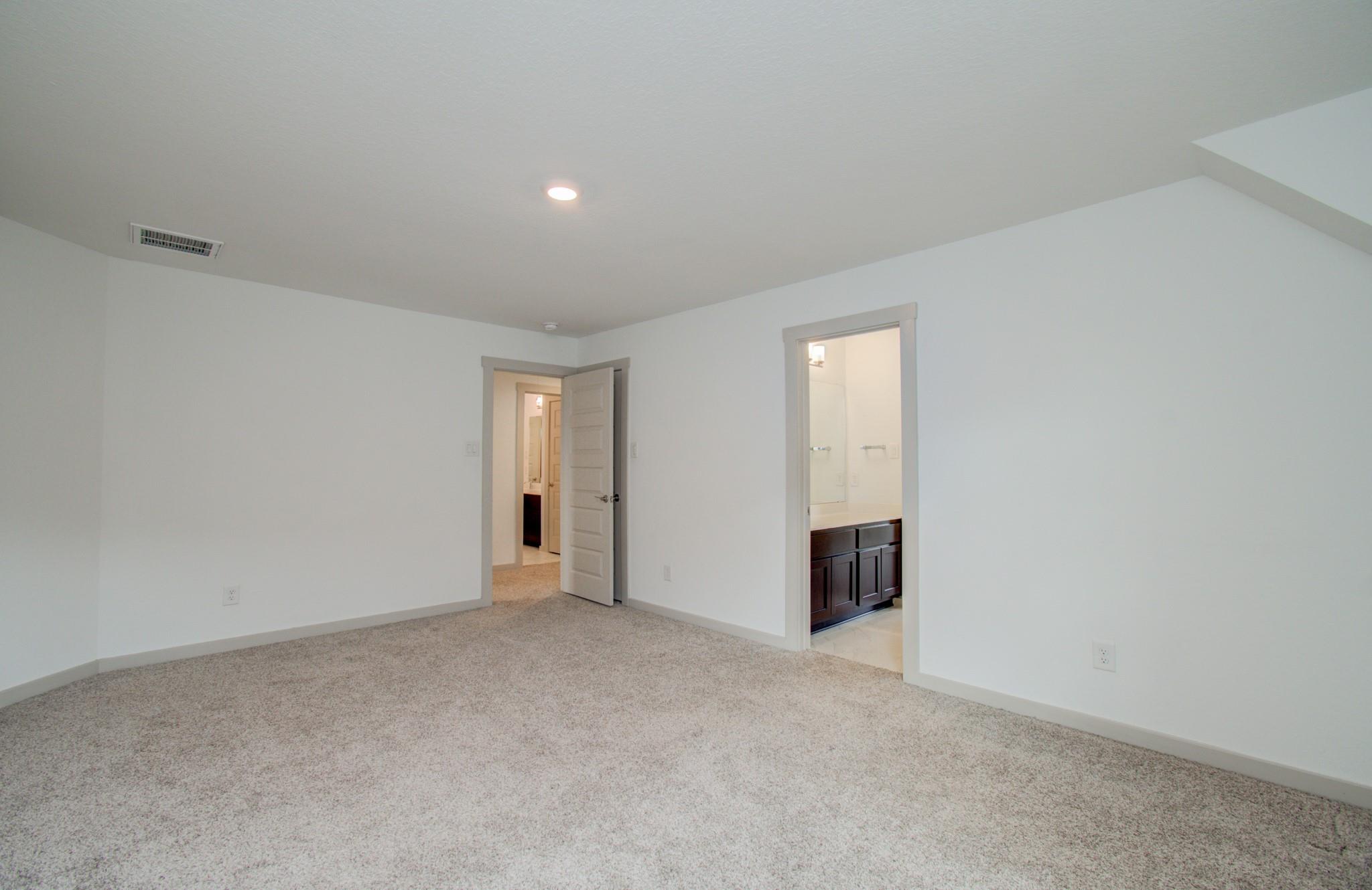 28422 Hannahs Harbor Lane