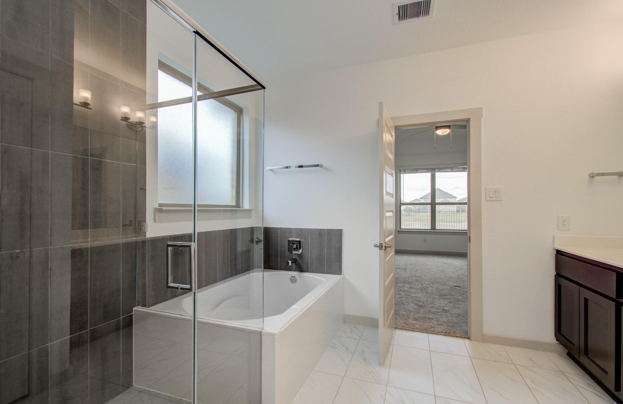 28422 Hannahs Harbor Lane