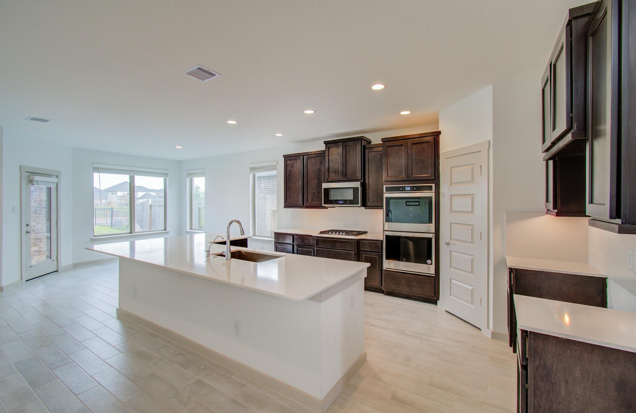 28422 Hannahs Harbor Lane
