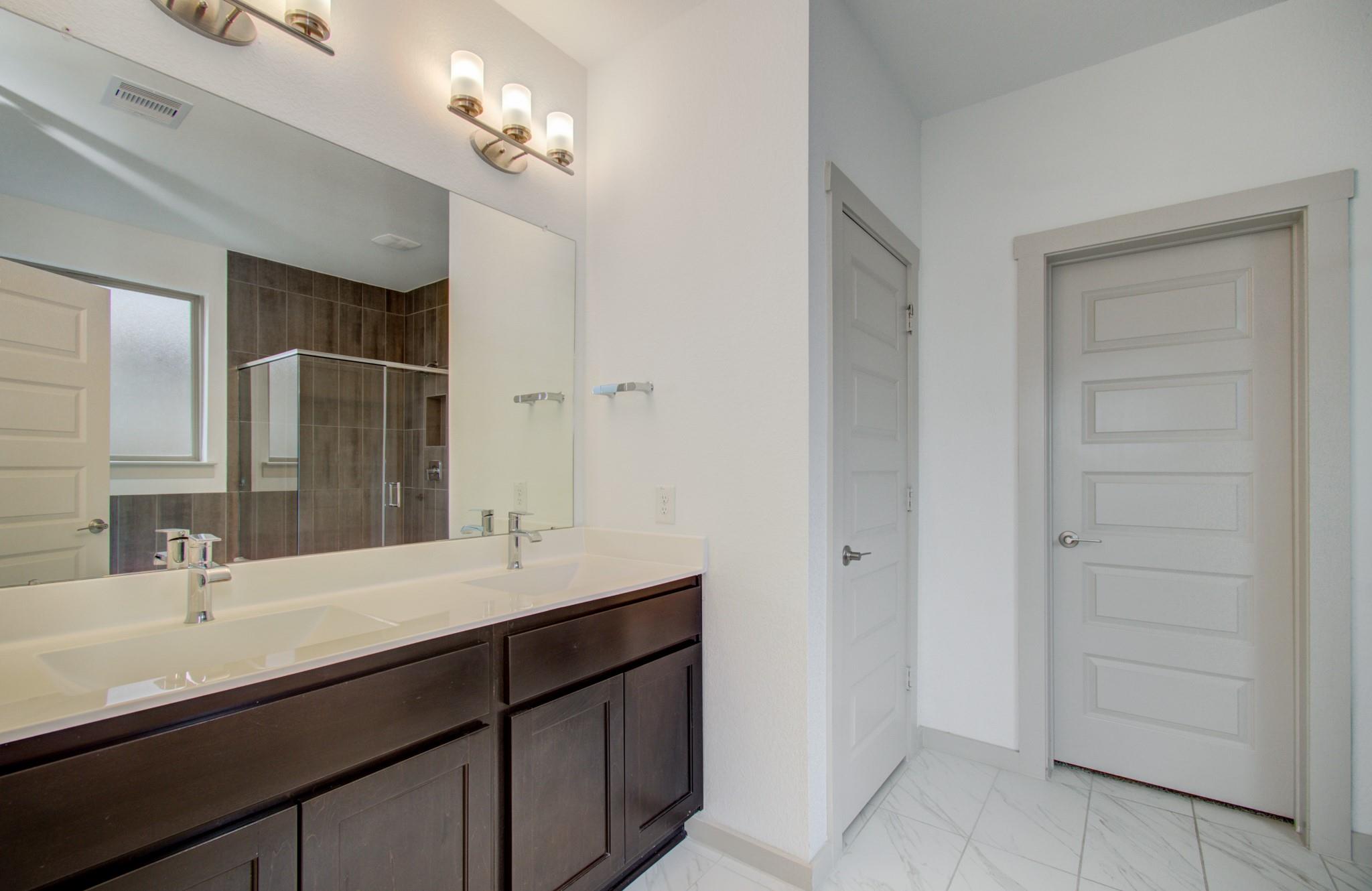 28422 Hannahs Harbor Lane