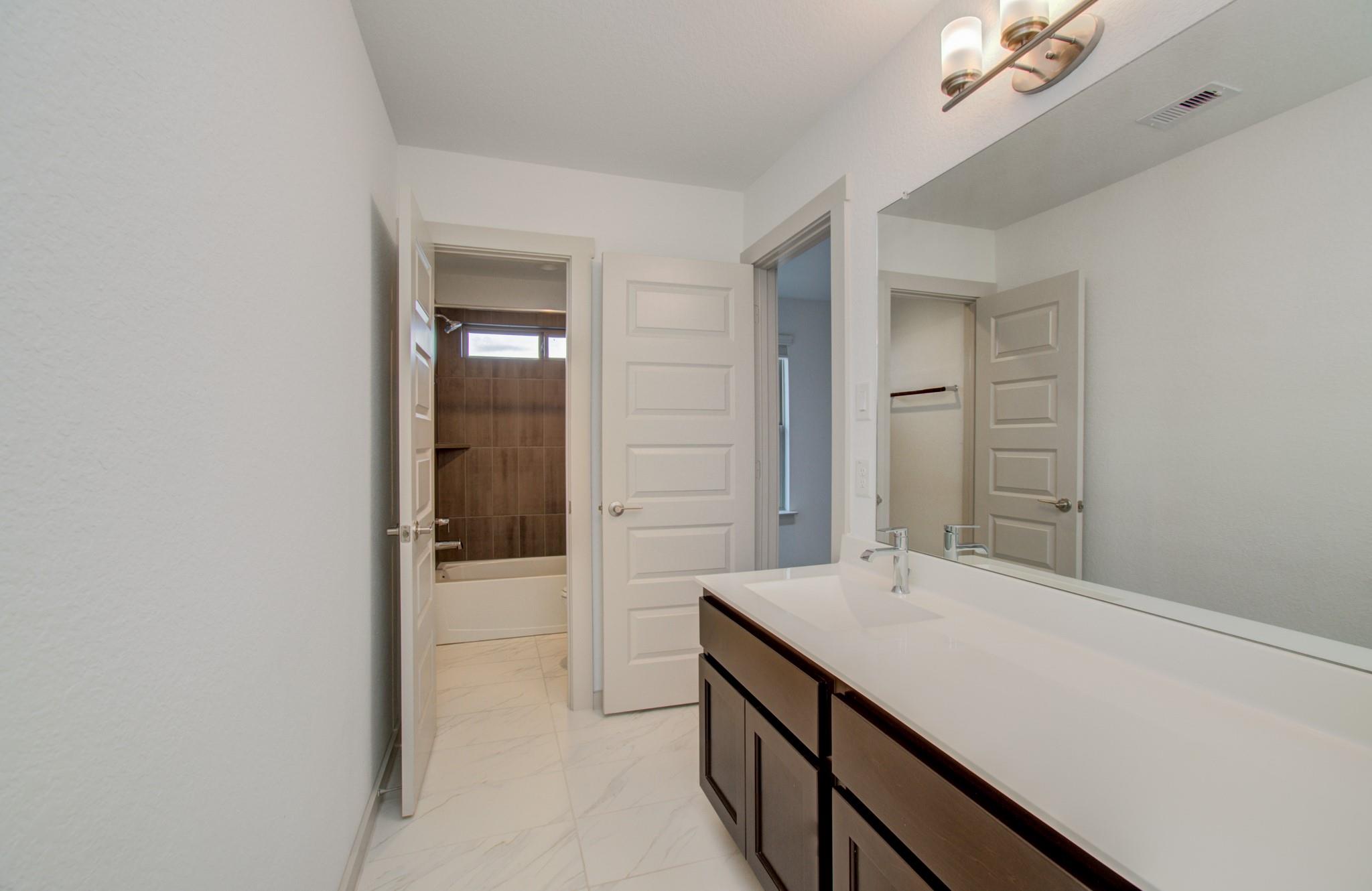 28422 Hannahs Harbor Lane