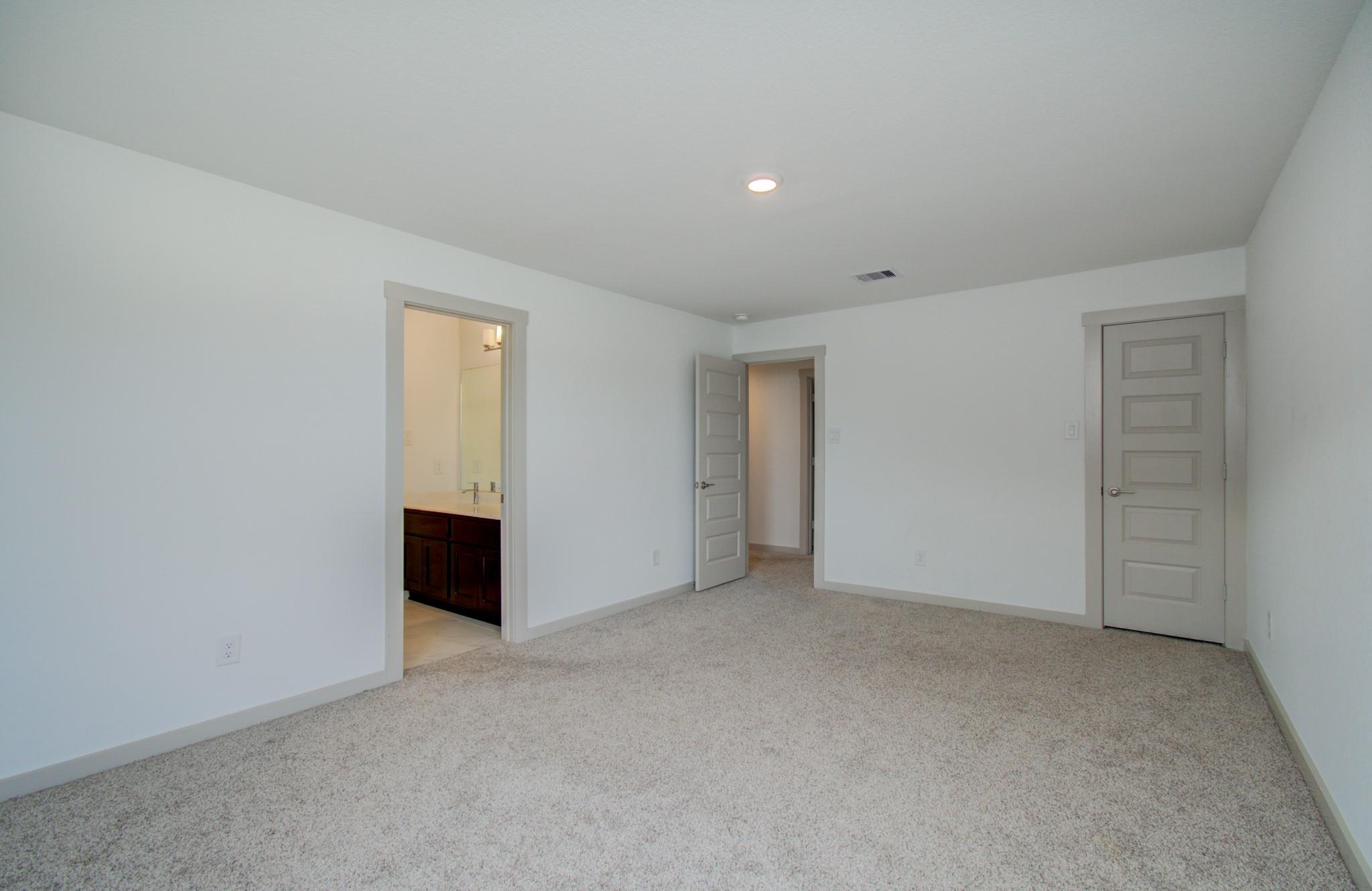 28422 Hannahs Harbor Lane