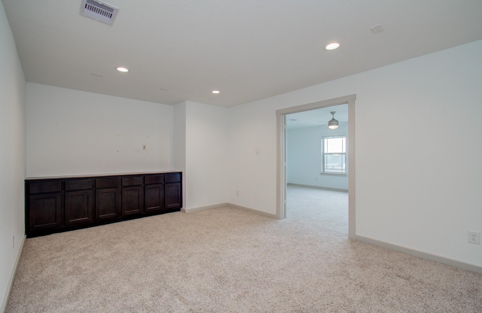 28422 Hannahs Harbor Lane