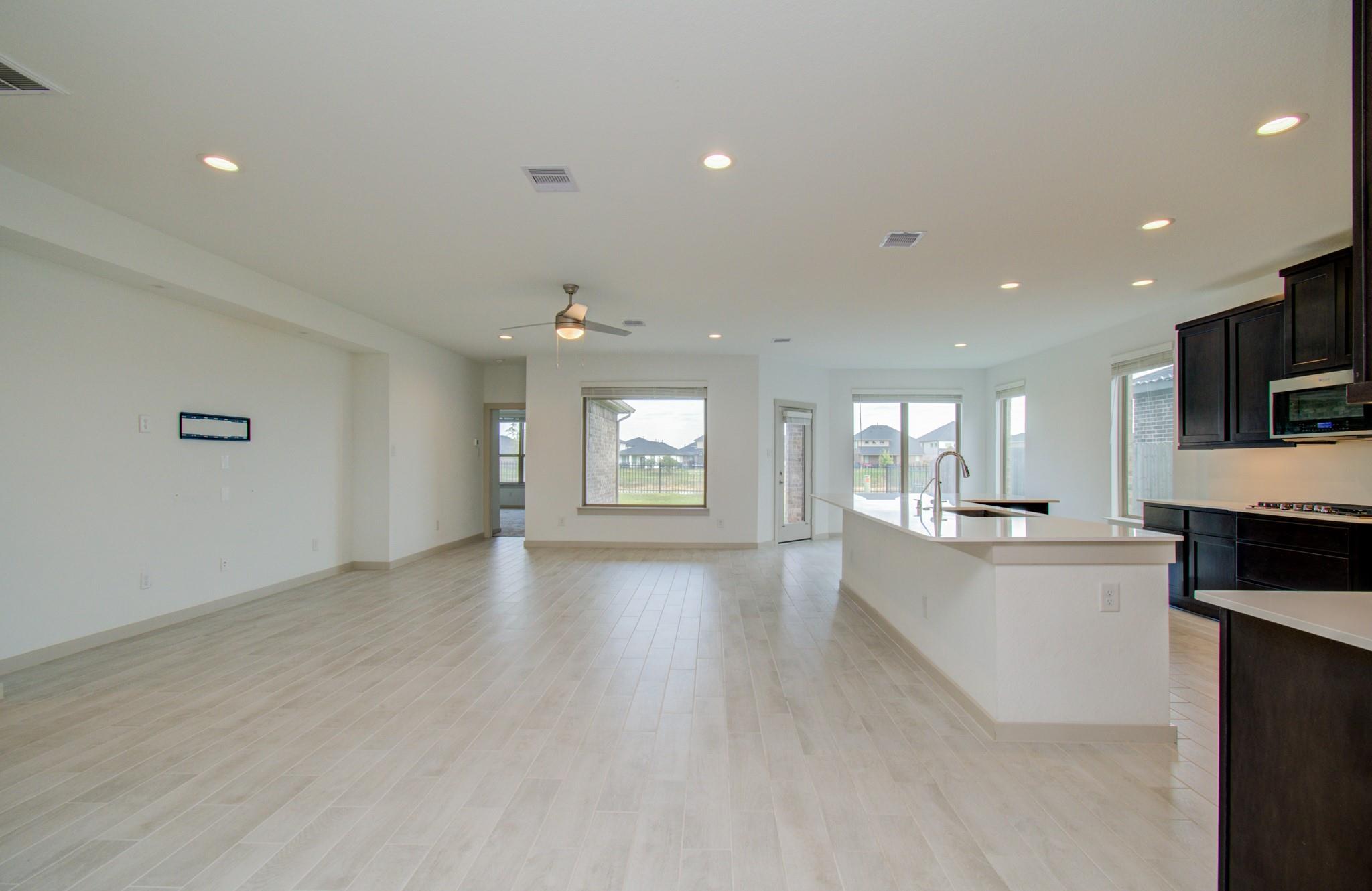 28422 Hannahs Harbor Lane