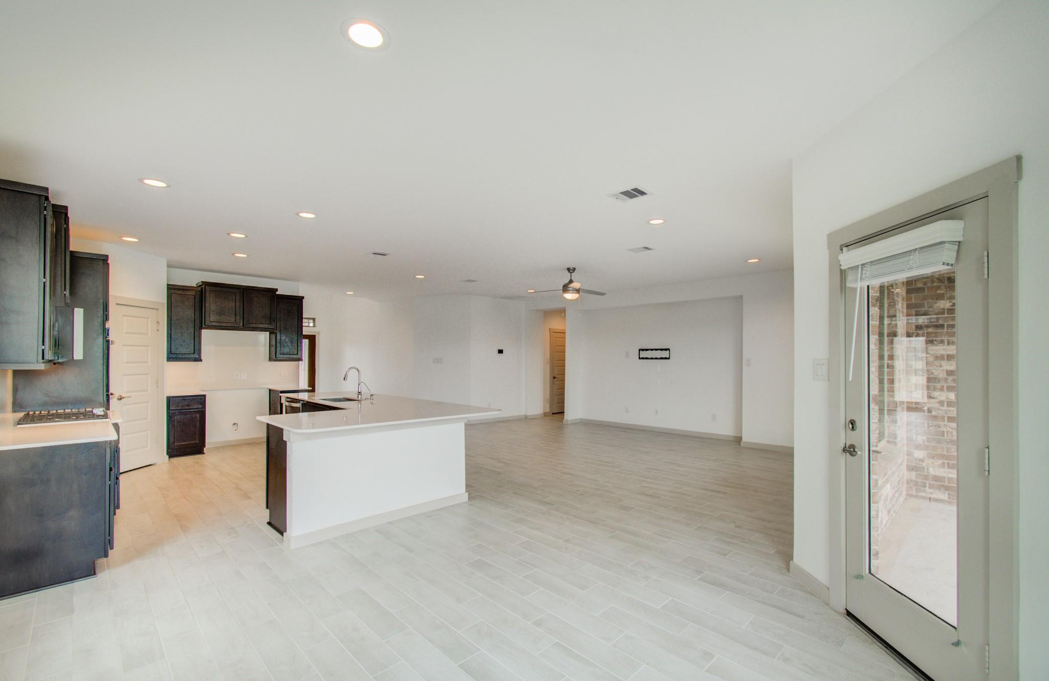 28422 Hannahs Harbor Lane
